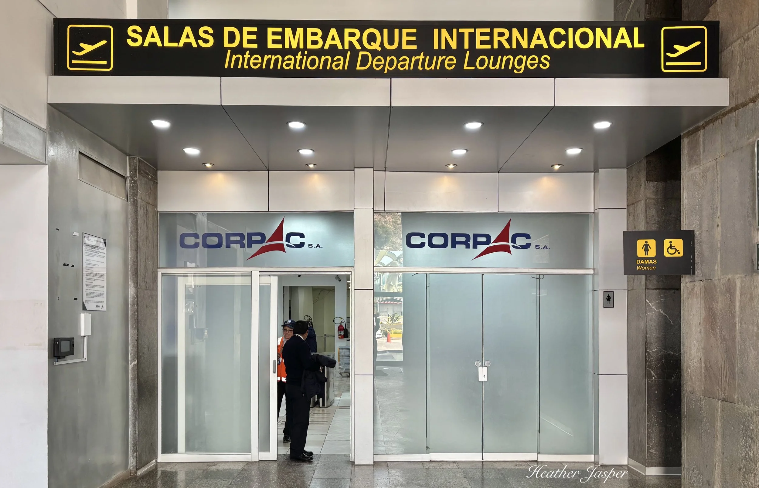 international departures from Cusco Peru airport
