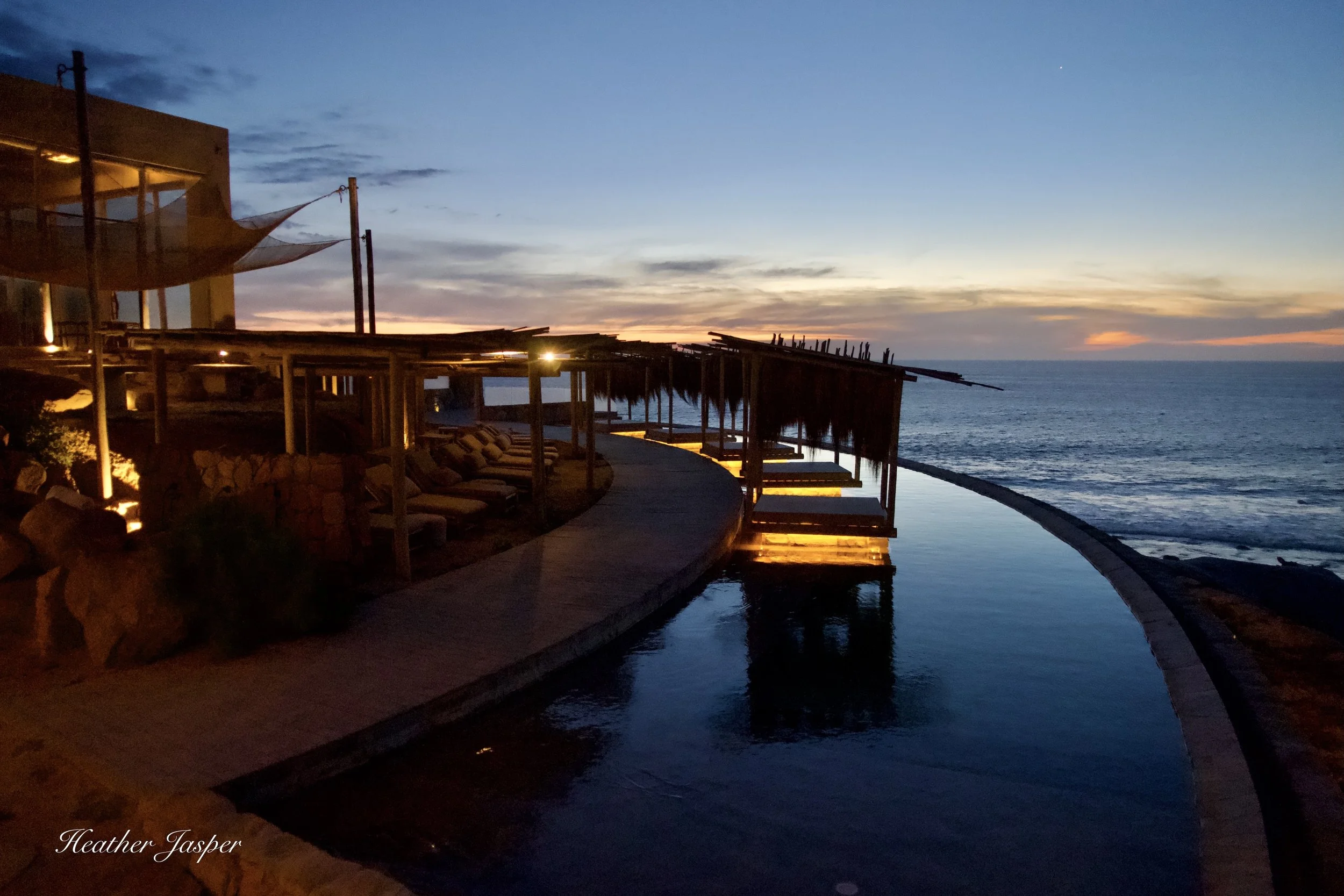 pool and casitas at Inkaterra Cabo Blanco Peru