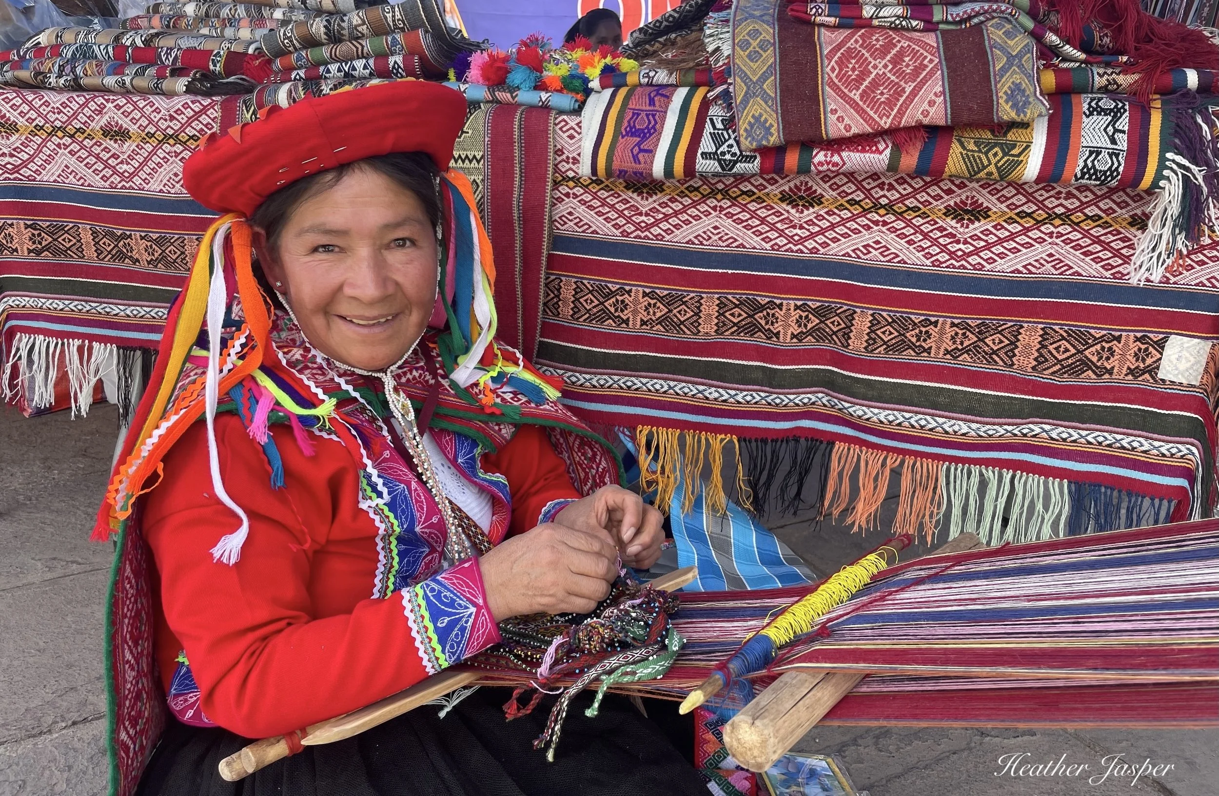 Feria Sabatina Plaza Tupac Amaru Cusco Peru