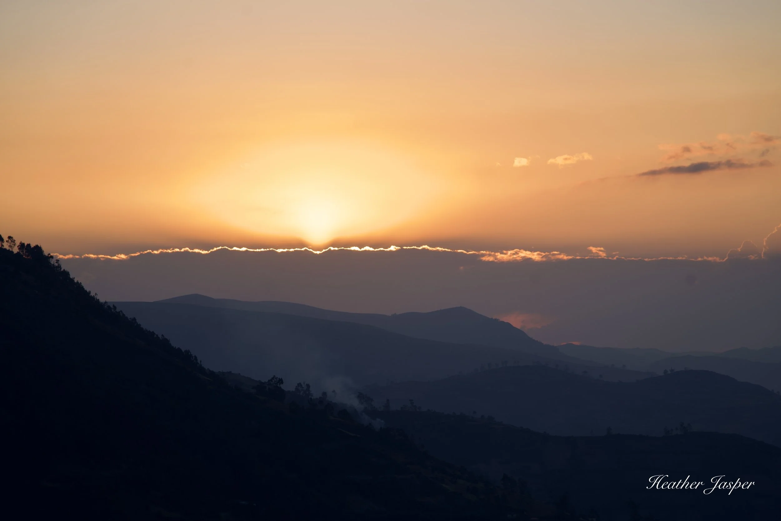 Pamuri Andes Lodge paltarumi hike sunset