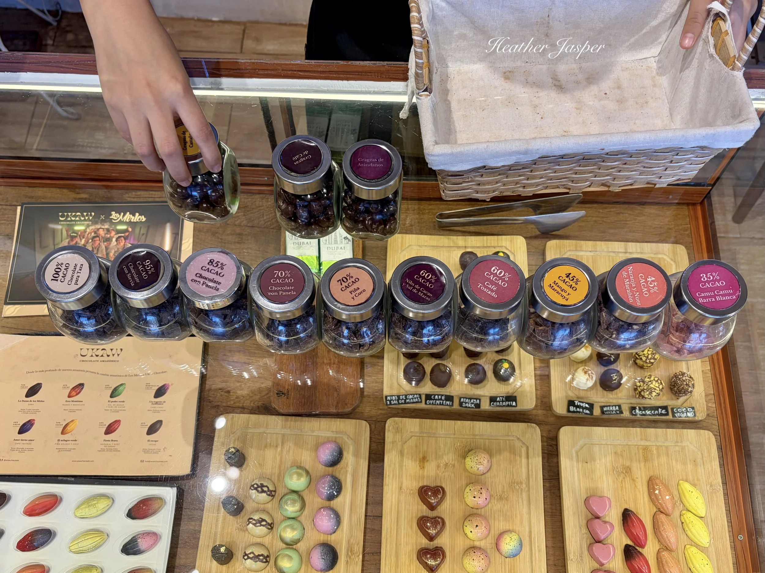 tasting UKAW bonbon chocolate workshop Pucallpa Peru