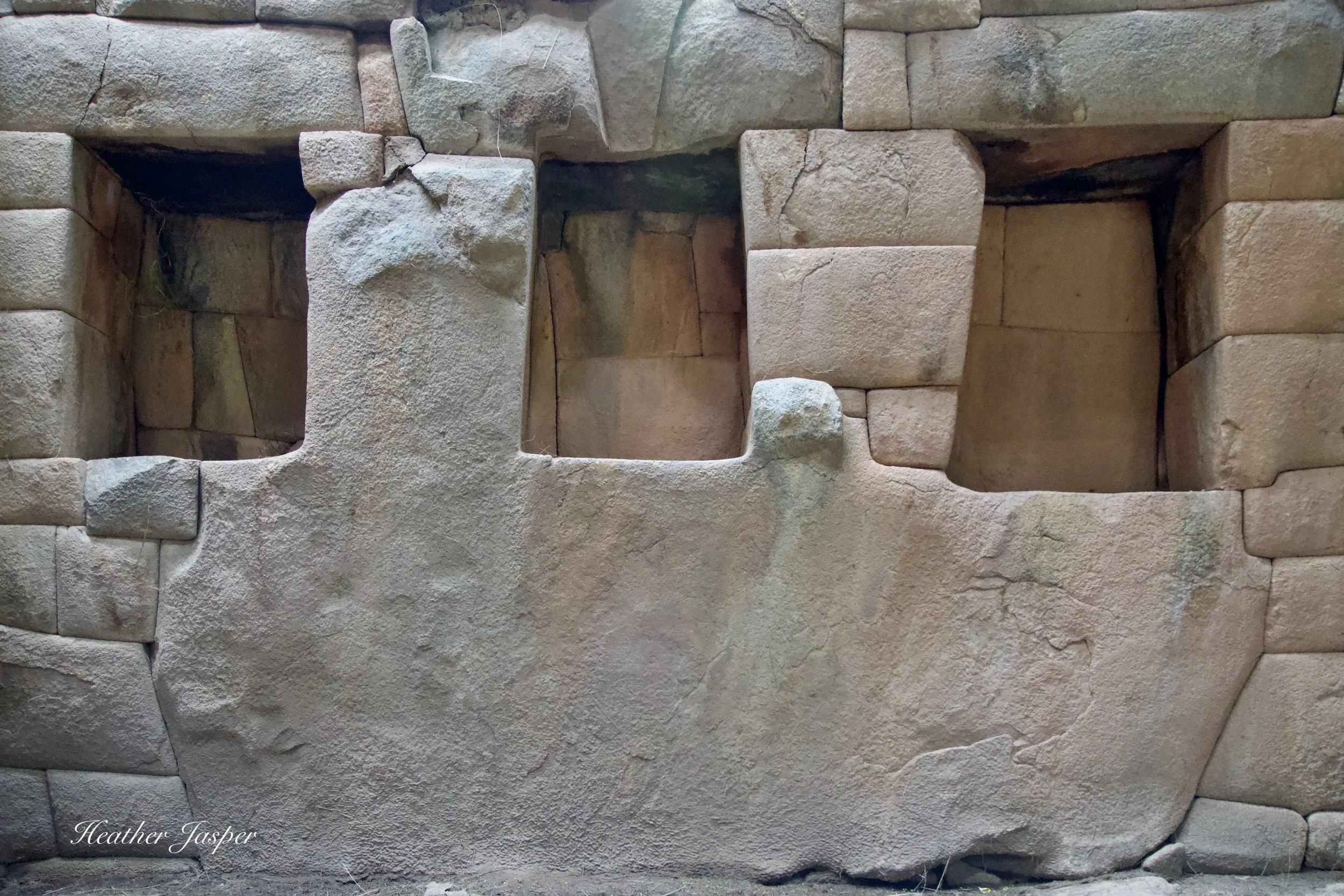 The 48-angle stone at Torontoy