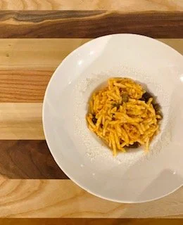 Trofie al Pesto di Peperoni e Olive Taggiasche