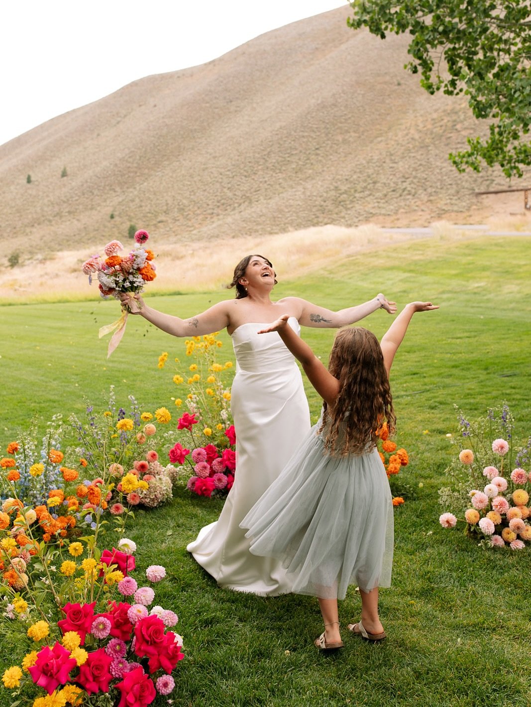 Celebrating Hallie &amp; Stephen&rsquo;s incredible day still feels like a dream. ✨ 

From a ceremony in the Aspen grove at Trail Creek Cabin, to the most stunning bridal party and a reception filled with color, every detail felt so personal and full
