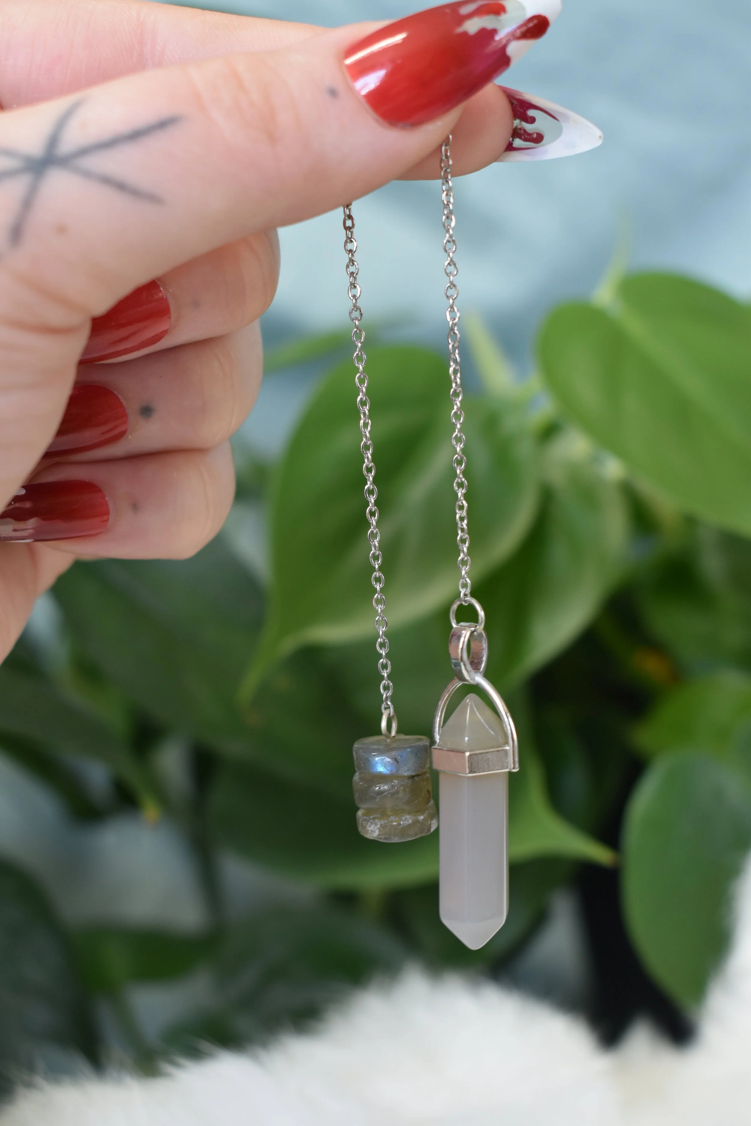 Agate and labradorite