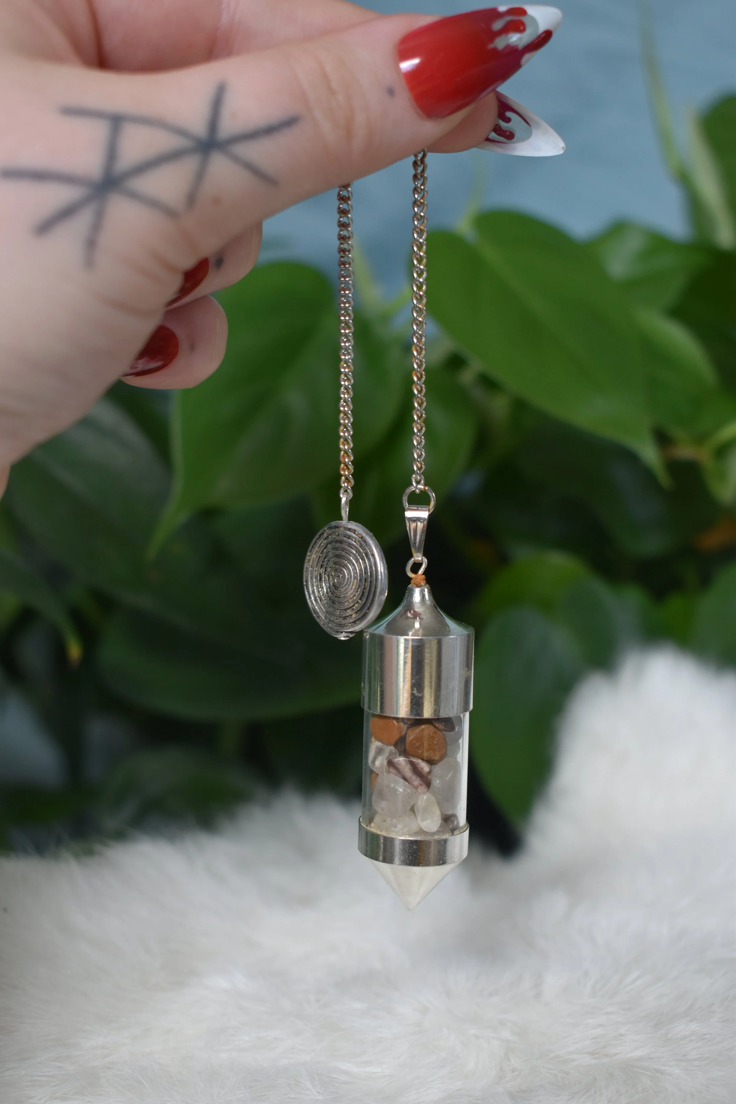 Picture jasper, quartz