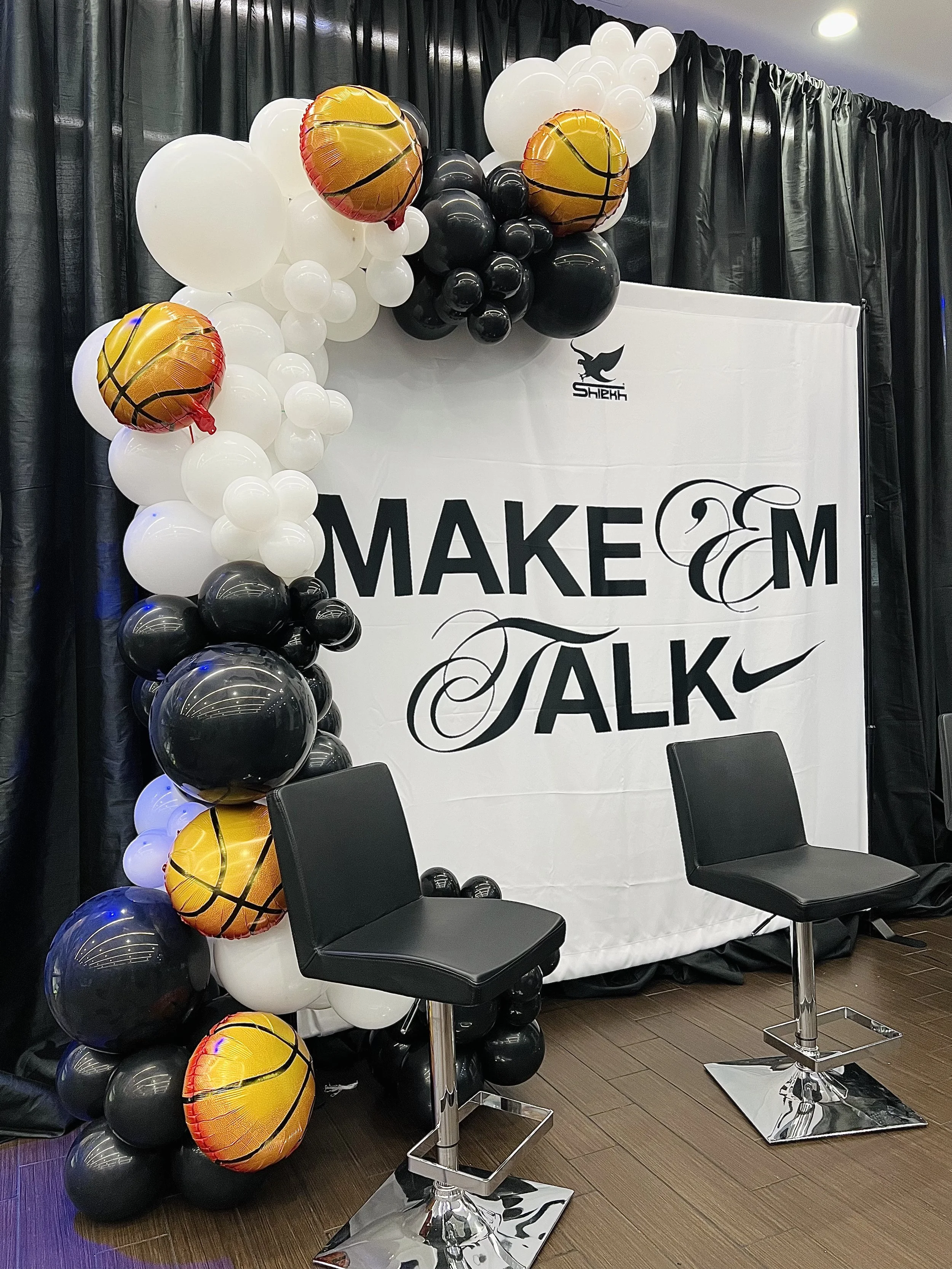 balloon decor Las Vegas Flower Walls Las Vegas balloon garland