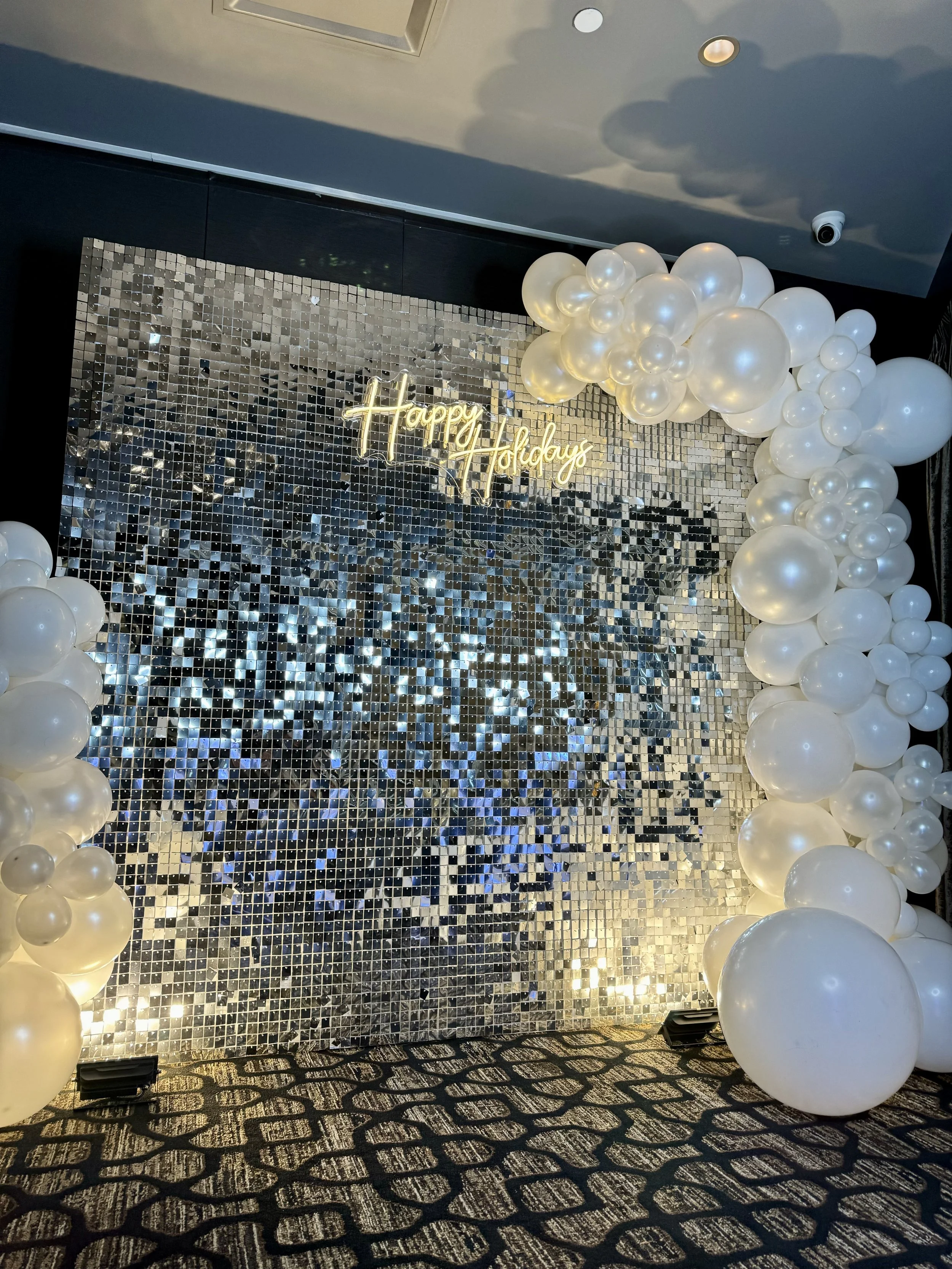 balloon decor Las Vegas Flower Walls Las Vegas shimmer wall and balloon garland