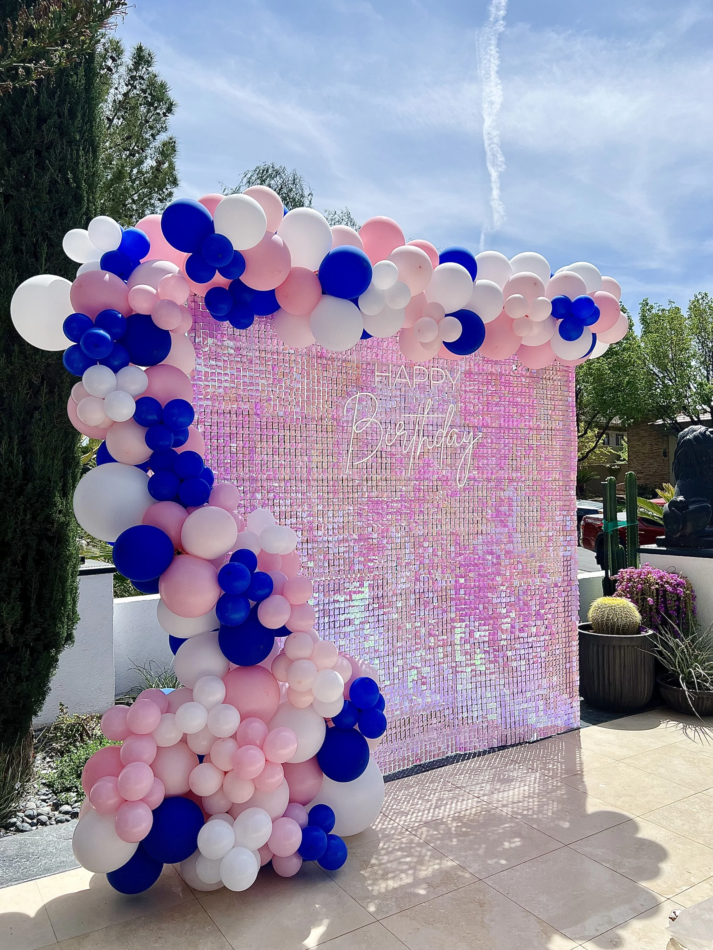 balloon decor Las Vegas Flower Walls Las Vegas shimmer wall and balloon garland