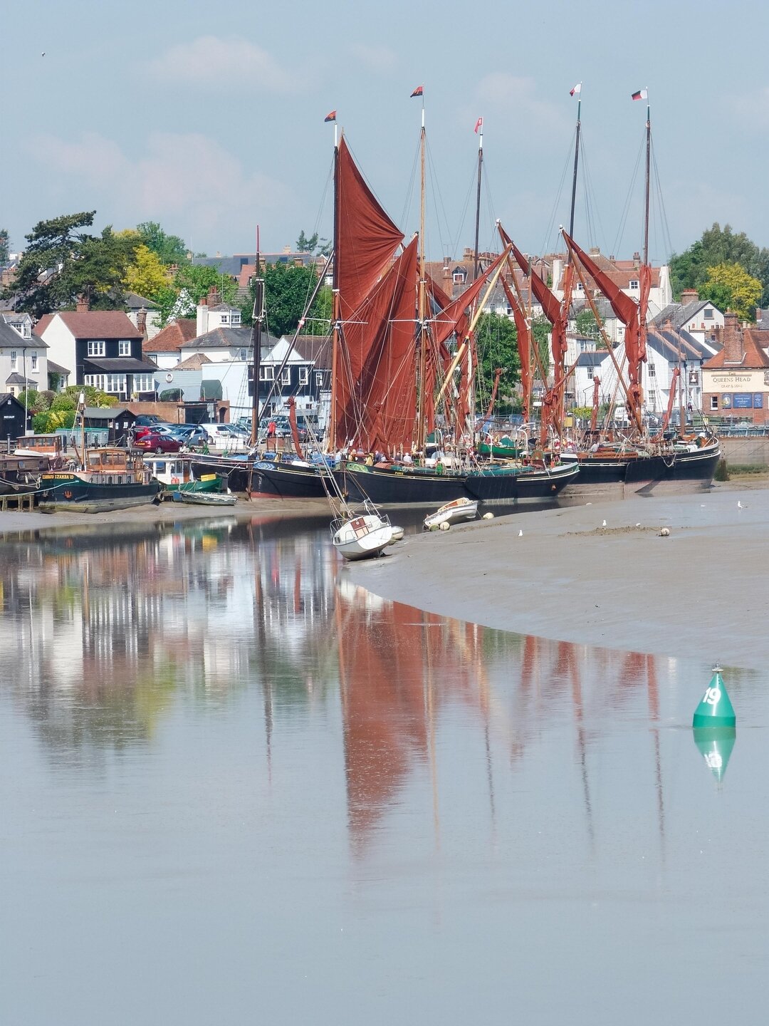 On 29th March 2024, Topsail Charters are hosting a Cream Tea Cruise from Maldon Quay, past Northey Island to Osea Island and back. Visit their website for more information.