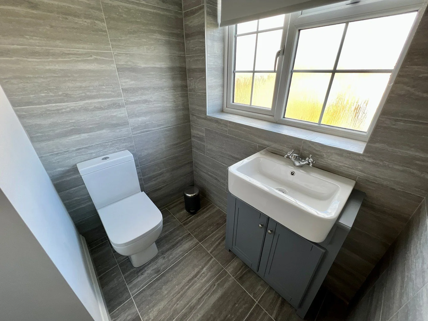 Sharing this lovely example of a modern bathroom from one of our previously let properties.