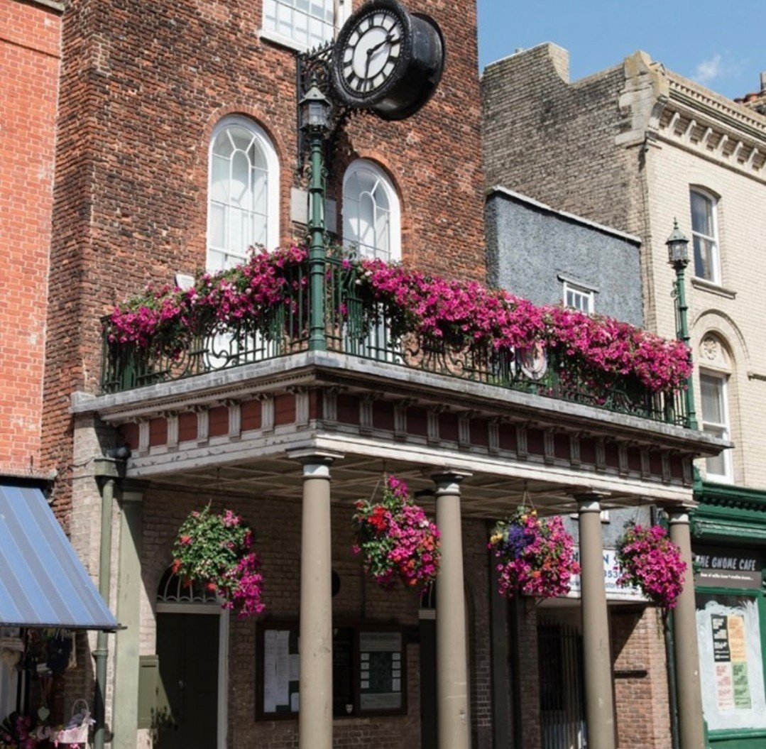 Did you know that Maldon's very own Moot Hall is one of the earliest brick buildings in Essex? It's had a few uses during it's 600 or so year in service, why not pay it a visit to see for yourself?
-
2026 tours are available until the end of October.