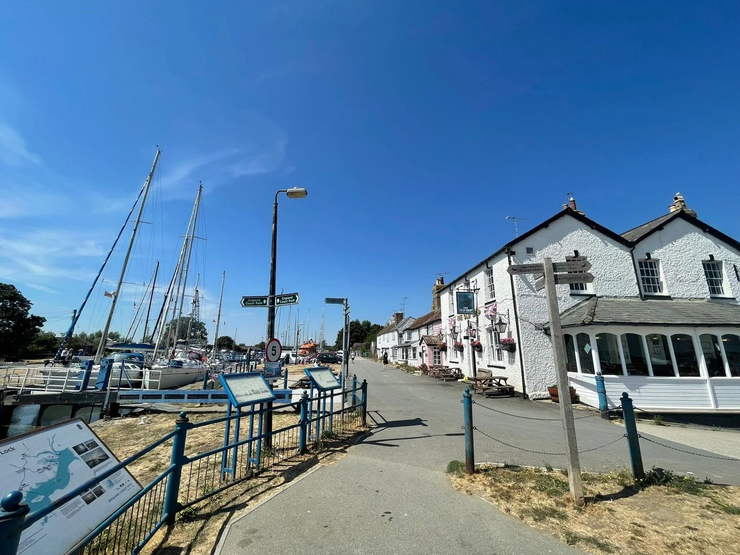 The local village of Heybridge Basin is located about 1 mile from Maldon. It's a seaport which has grown up on reclaimed marshland around the Sea Lock of the Chelmer and Blackwater Canal. Its buildings date from the development of the canal in the la