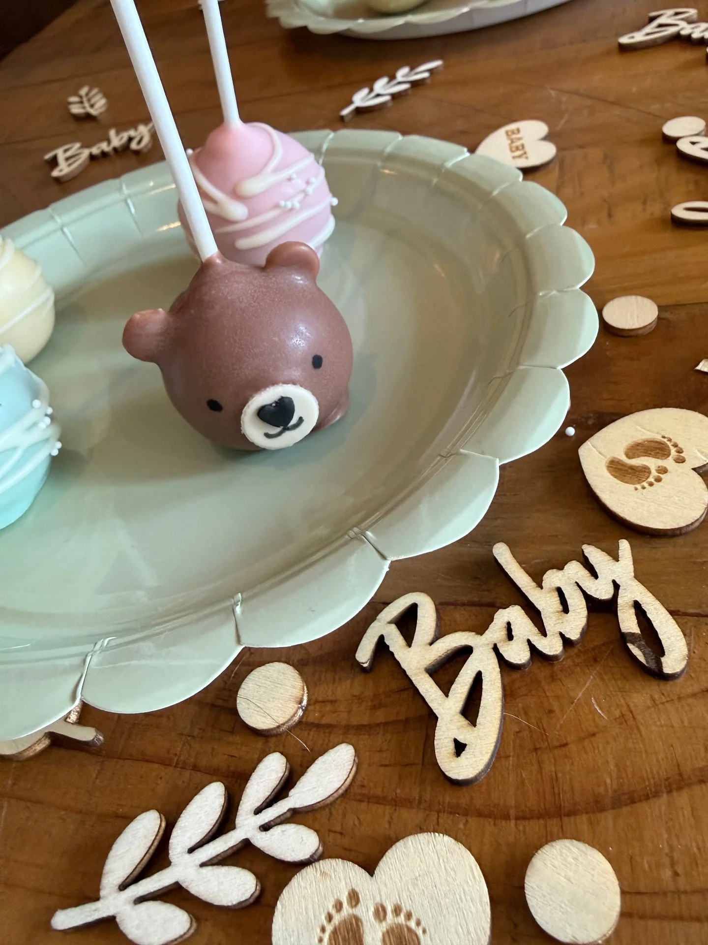 We will soon be welcoming another baby to the Maldon Lettings Family. This time it's Ryans turn. Wishing them much love as they welcome their new family member.