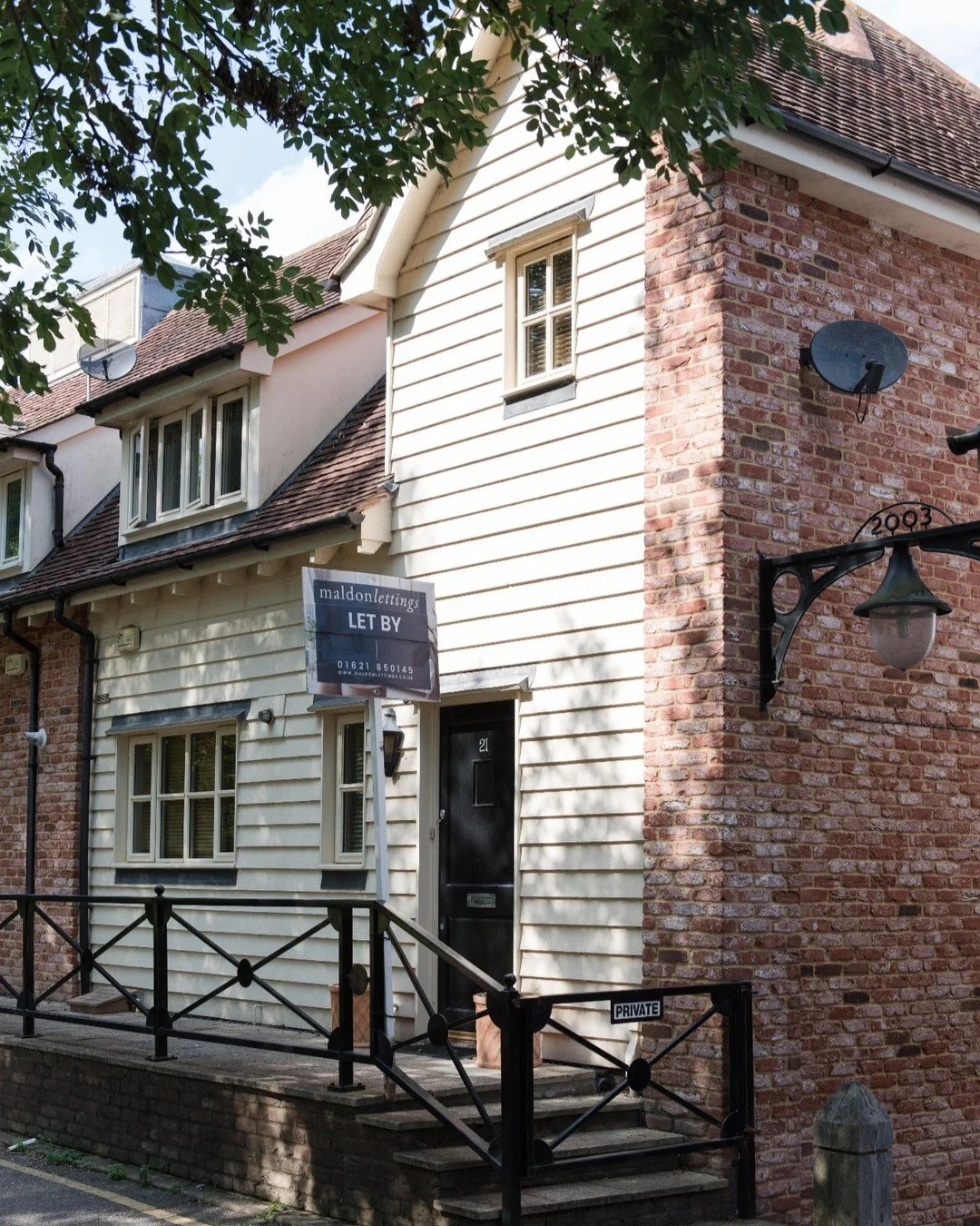 We have quite a few new properties come on to the market in the last week. To see all of our available stock click the link in our bio and the available properties button.