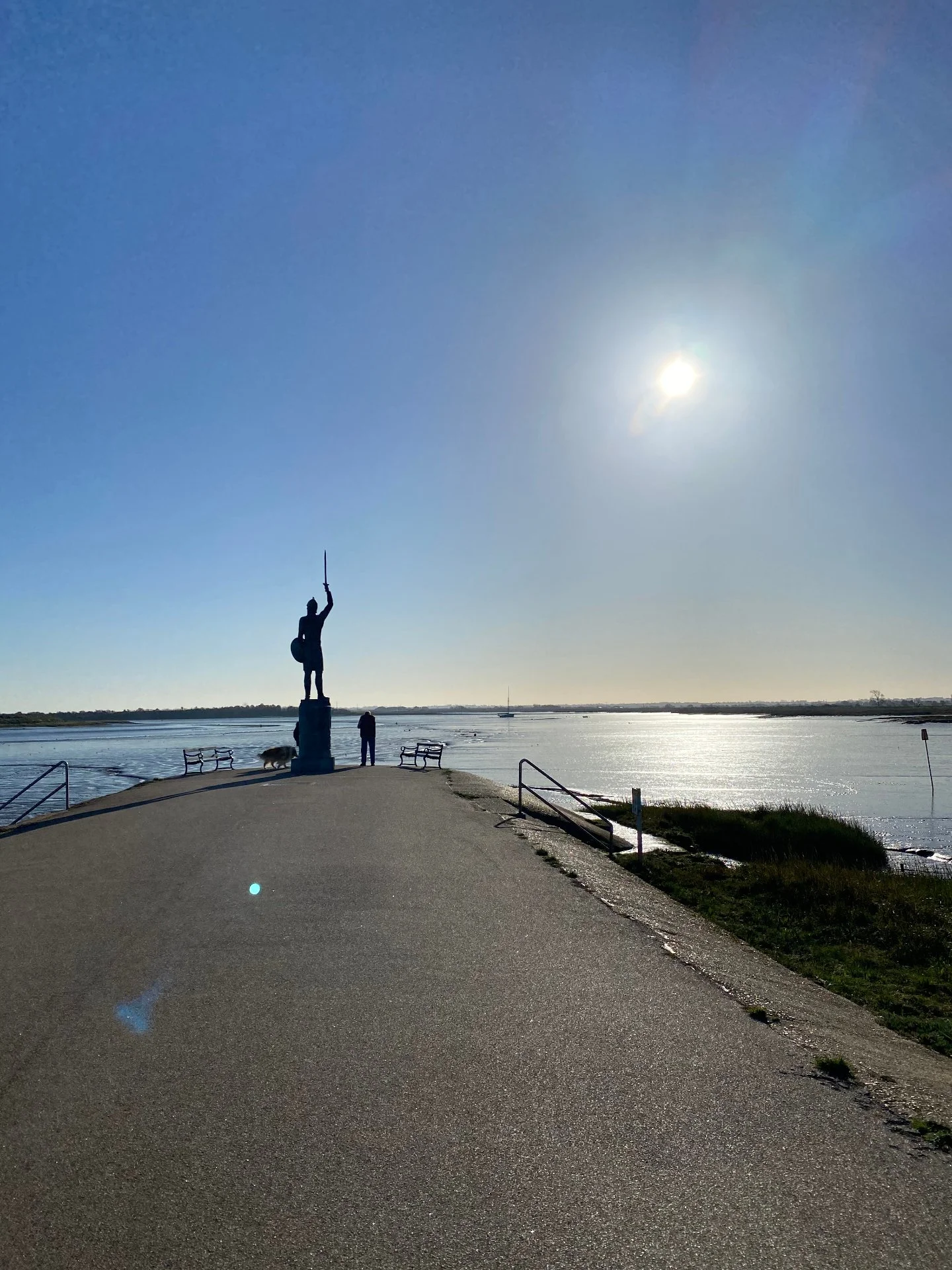 This week the weather has felt a little more like Autumn and the weekend looks set to feel the same.

Crisp walks, fresh air, and slower moments by the water. One of the many reasons we love Maldon this time of year.