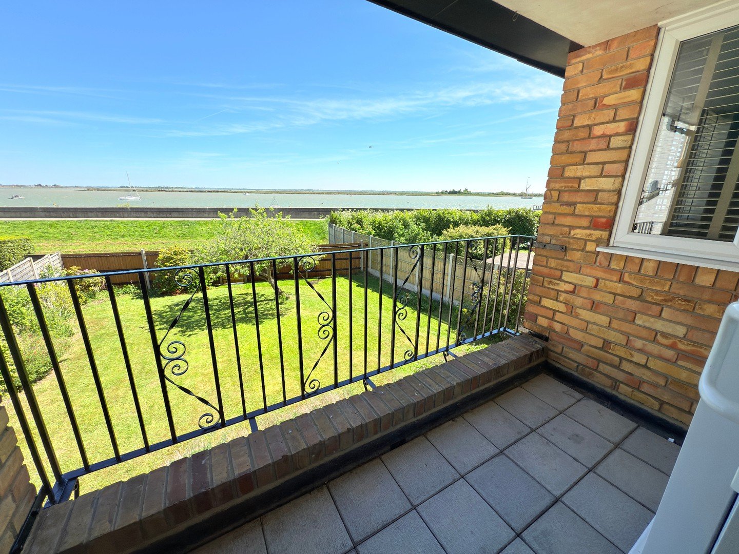 Views like this never get old ✨

A glimpse from one of the beautiful homes previously let by Maldon Lettings &mdash; calm waters, open skies, and a little reminder of why we love this part of Essex so much 🤍