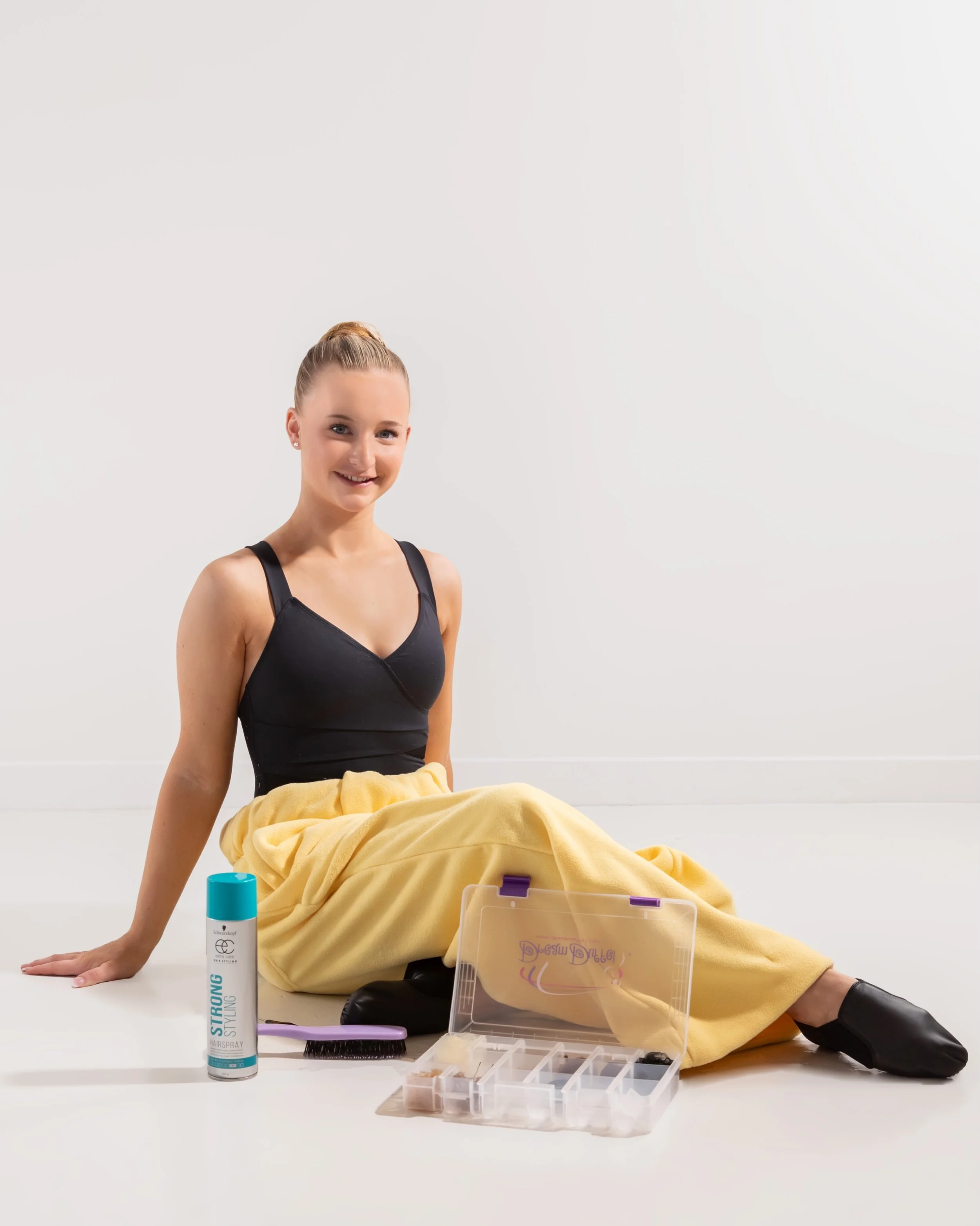 Performance prep made easy 🙌
Dance shoes, tights, accessories, warm ups and all the little extras. 
Find everything you need in store this weekend!

#dancewear #dancestore