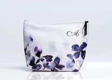 AW901FP_Makeup_Bag_in_Frosted_Petal_Print_-_Web_6d6d89cf-1f0c-4817-9912-777b67917b53_360x.jpg
