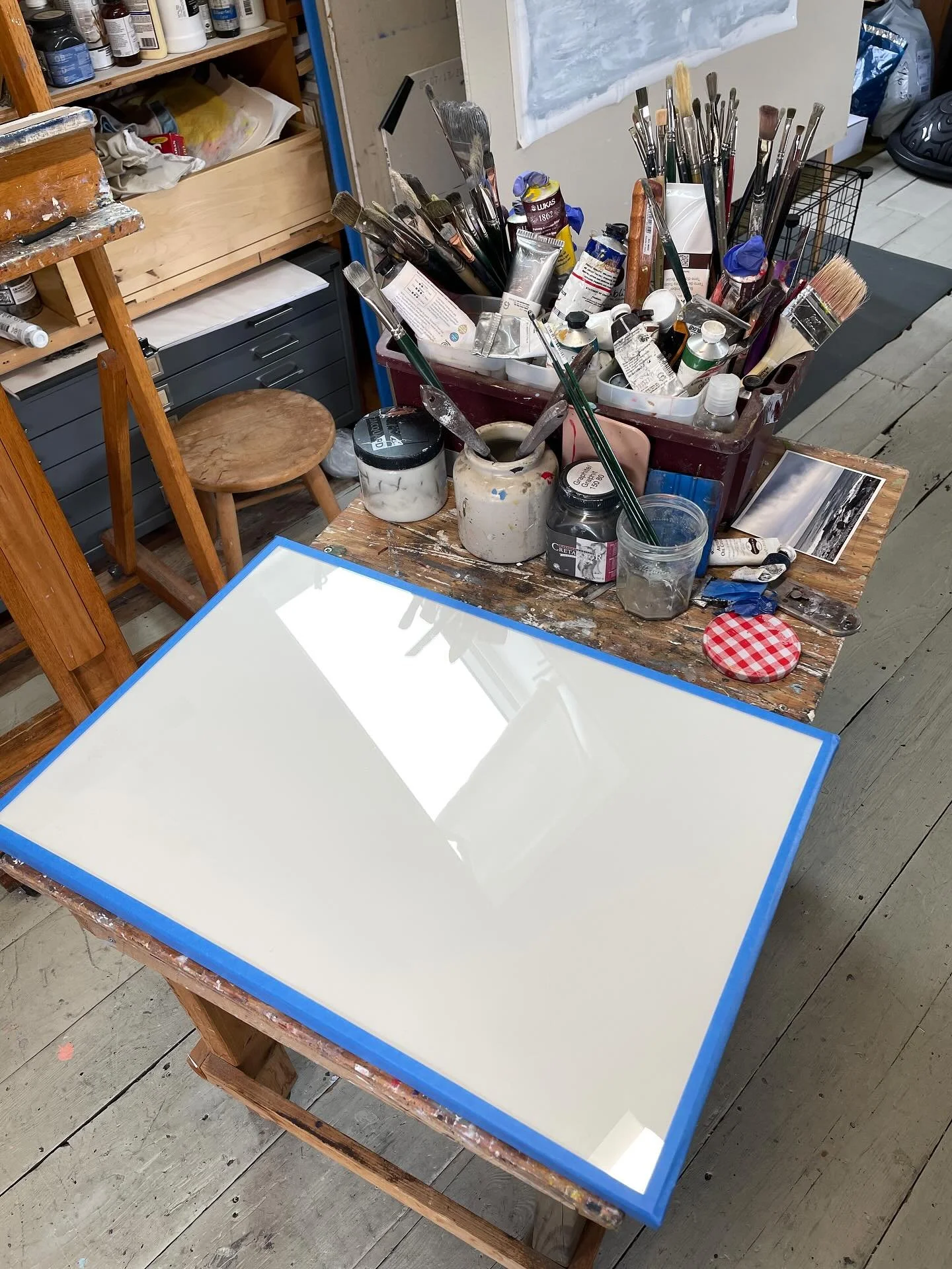 A favorite moment in my painter’s life—a new glass palette! I get about five years out of a piece of glass, before it is so scratched up it no longer works for mixing colors. Super excited to get back to work in my studio! #painterslife #