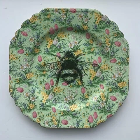 PDD - Bee on Green Floral.jpg