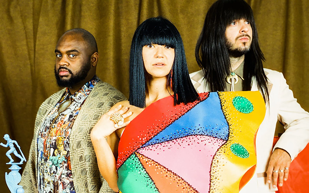 Khruangbin: A Texas Trio That's Out of This World — Music Mil