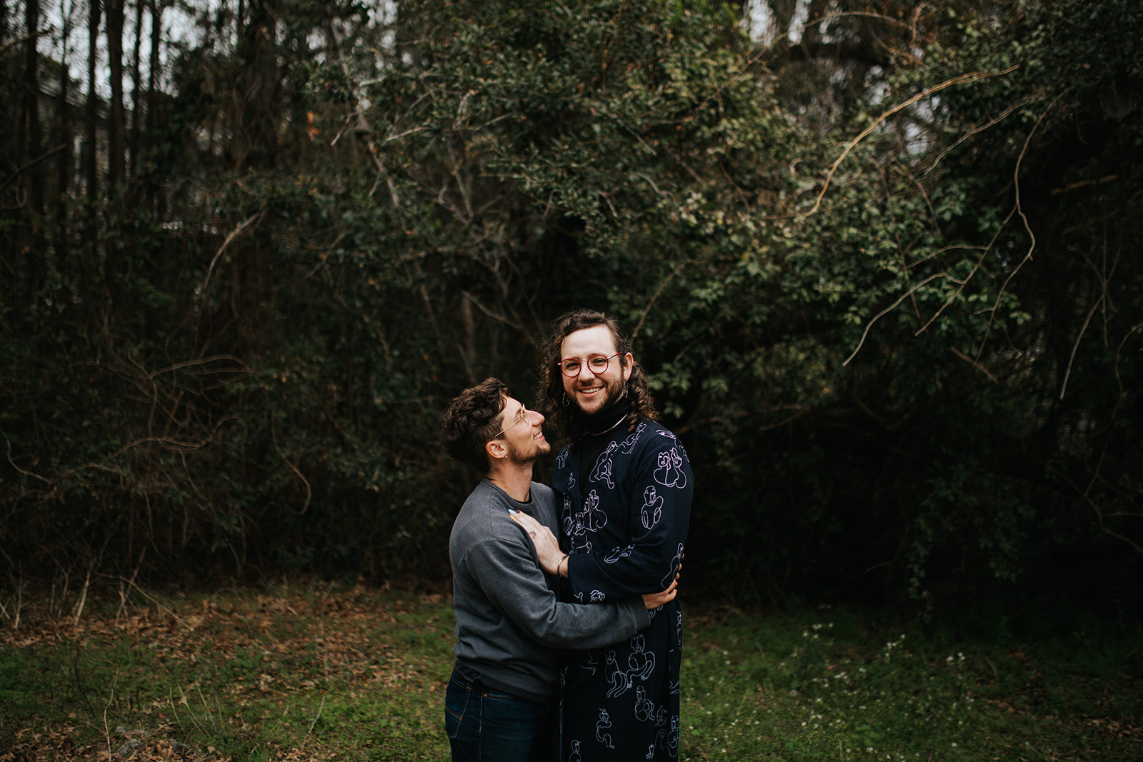 Queer couple in Virginia Beach Shawnee Custalow photography