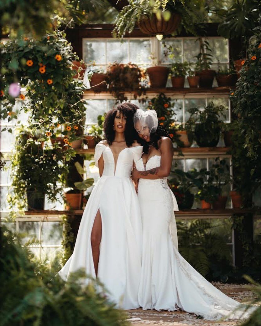 Y&rsquo;all 😍 Kirsten &amp; Courtney looked like they walked off the pages of Queer Vogue on their wedding day and we are here 👏🏼 for 👏🏼 it 👏🏼

Couple @courtsupportxo @kvamped 
Venue @vaughanhousegreenhouse 
HMUA @meldivaartistry 
Courtney&rsq