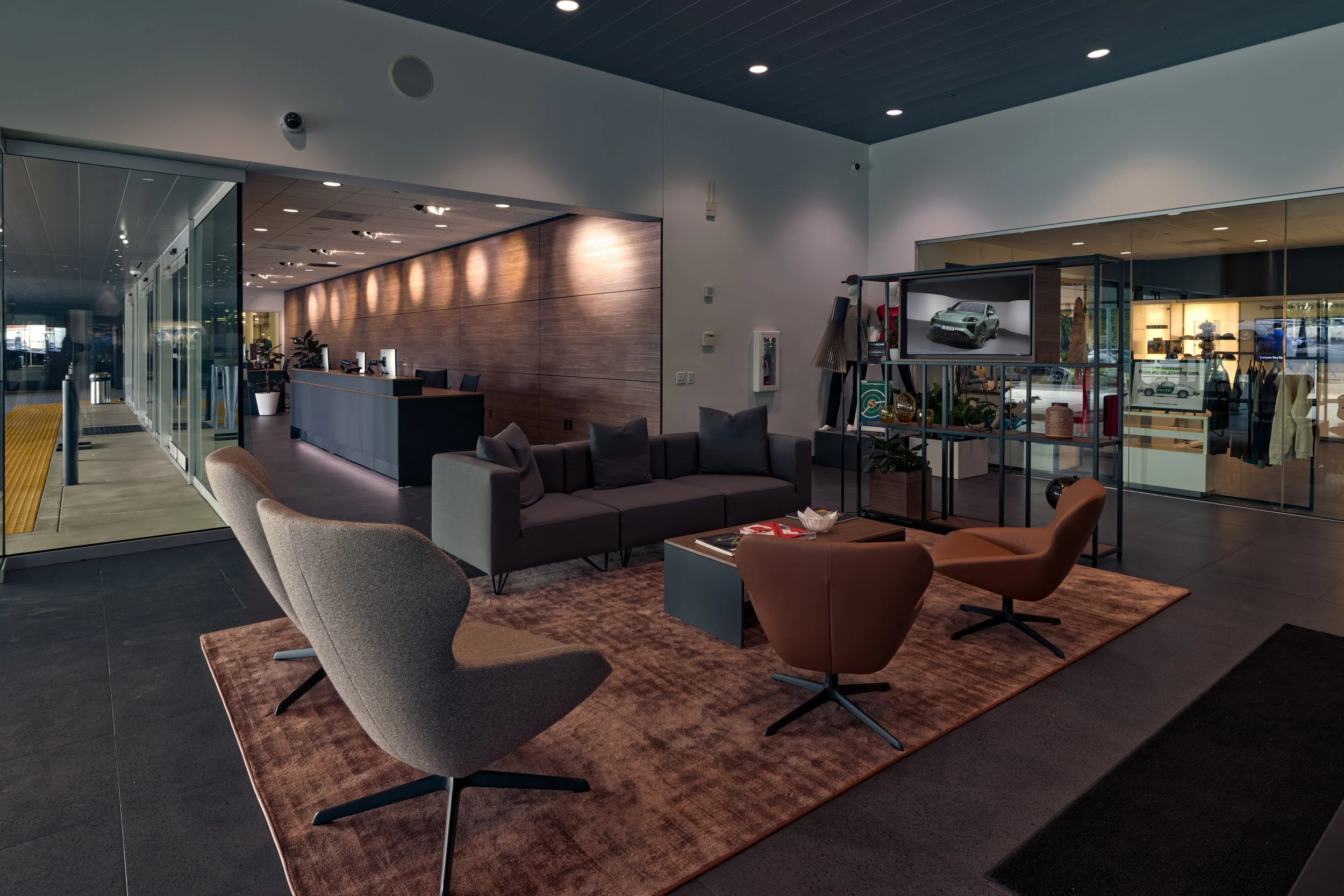 [2025] Porsche RIV_Lounge Area_05.jpg