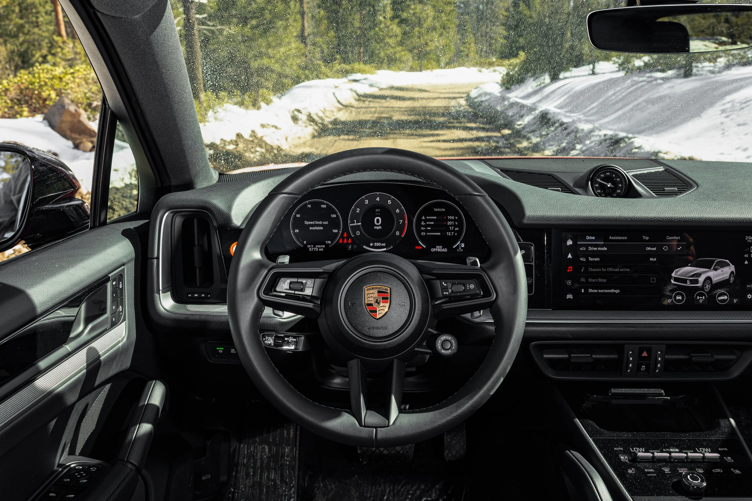 2026 Porsche Cayenne Coupe_10.jpg