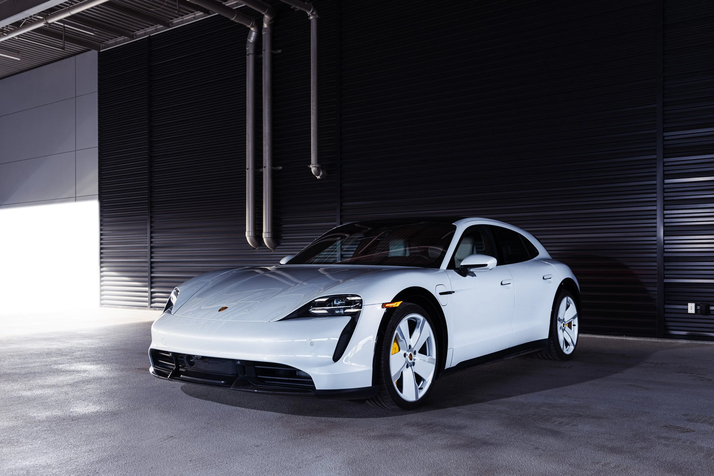 ONT_Taycan Model Page_01.jpg