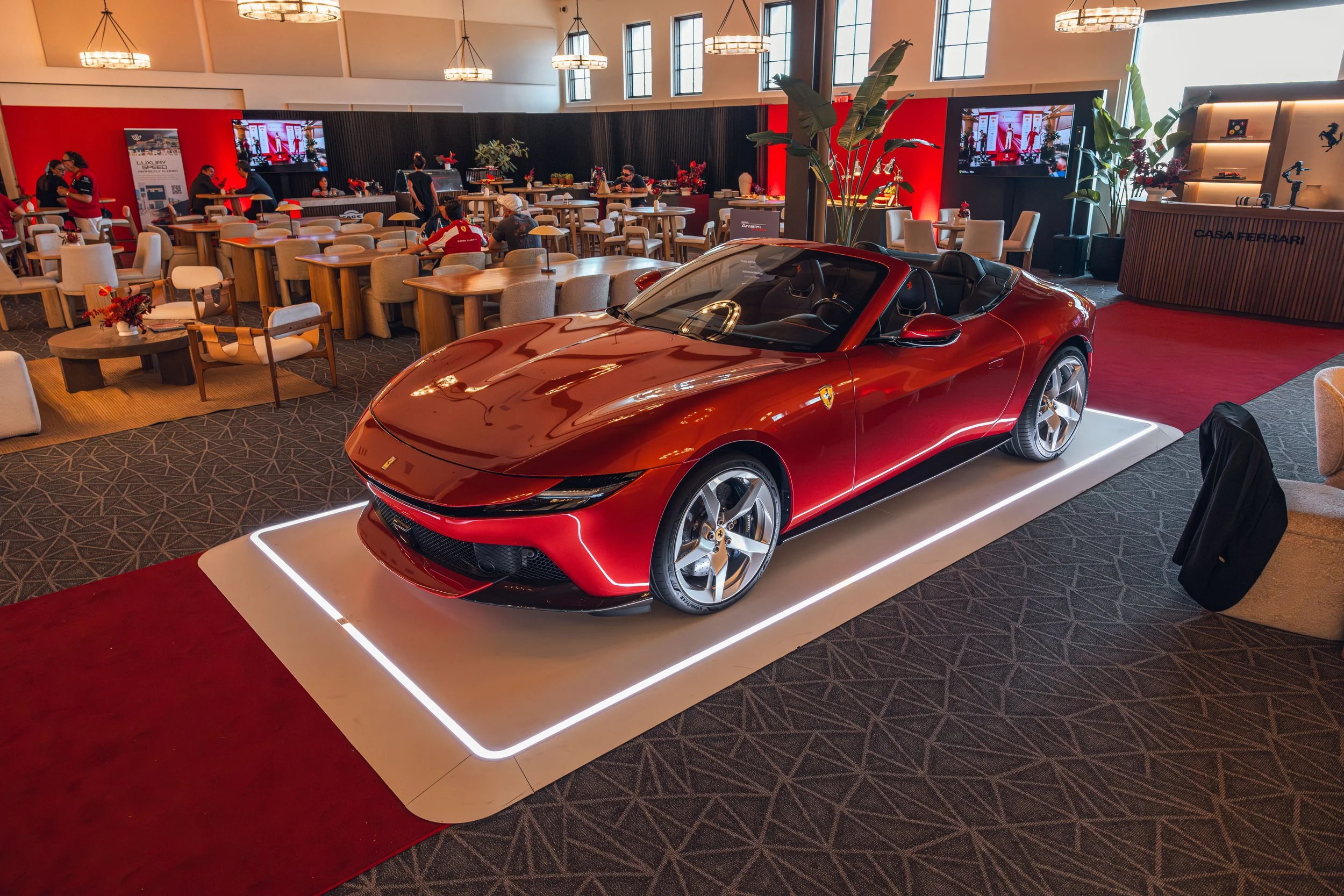 Ferrari Challenge_Amalfi Spider_04.jpg