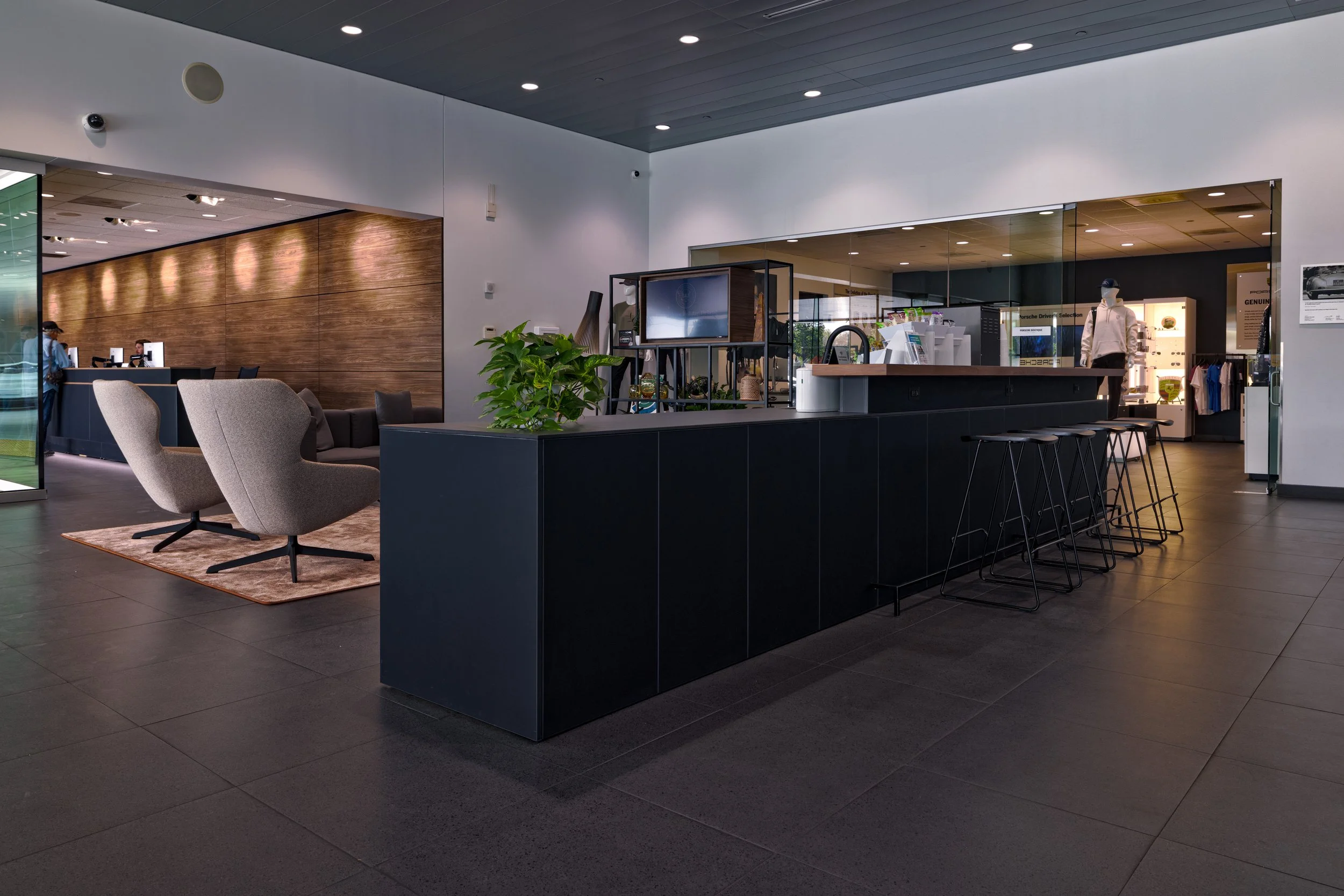 [2025] Porsche RIV_Lounge Area_06.jpg