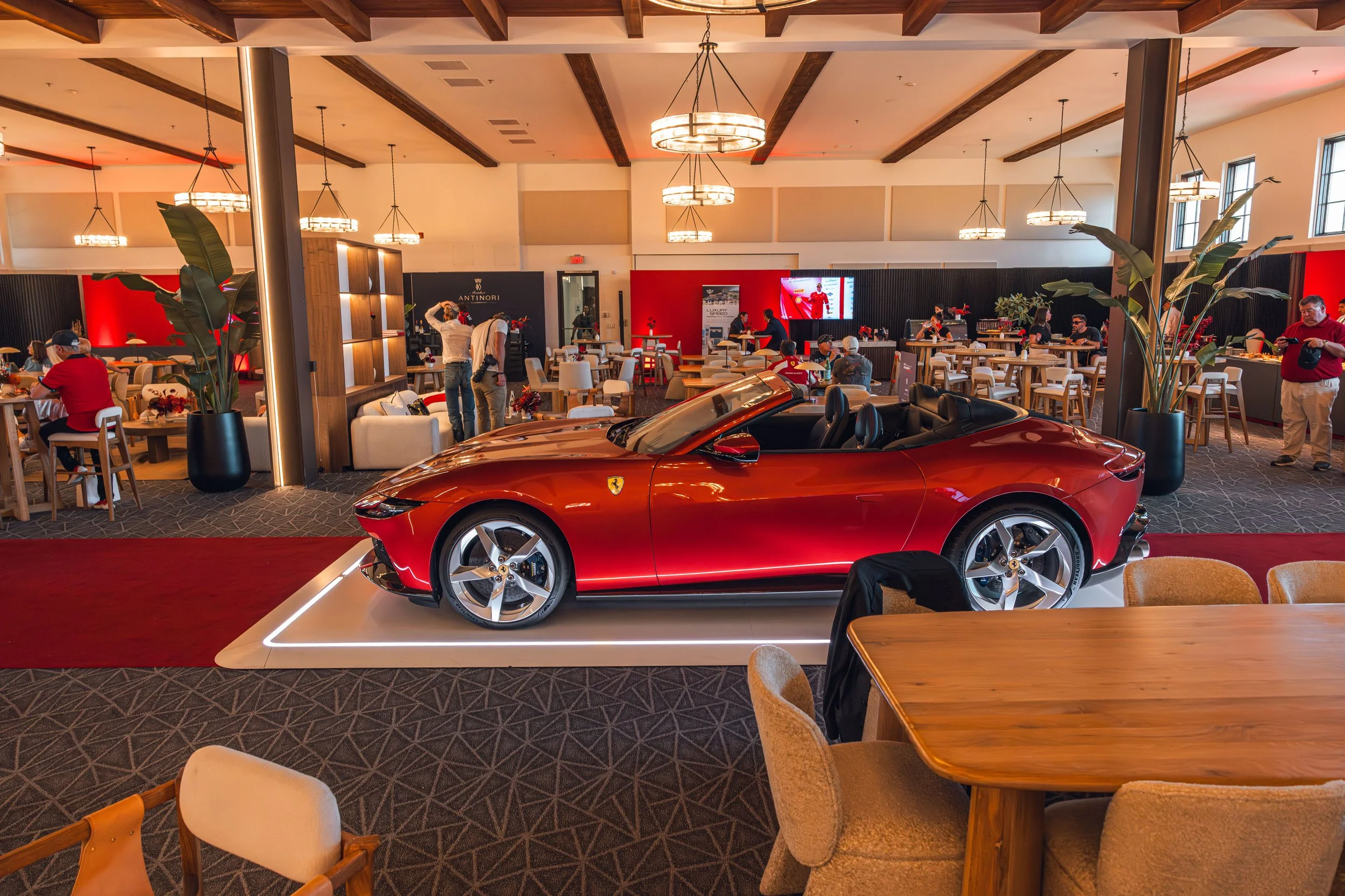 Ferrari Challenge_Amalfi Spider_02.jpg