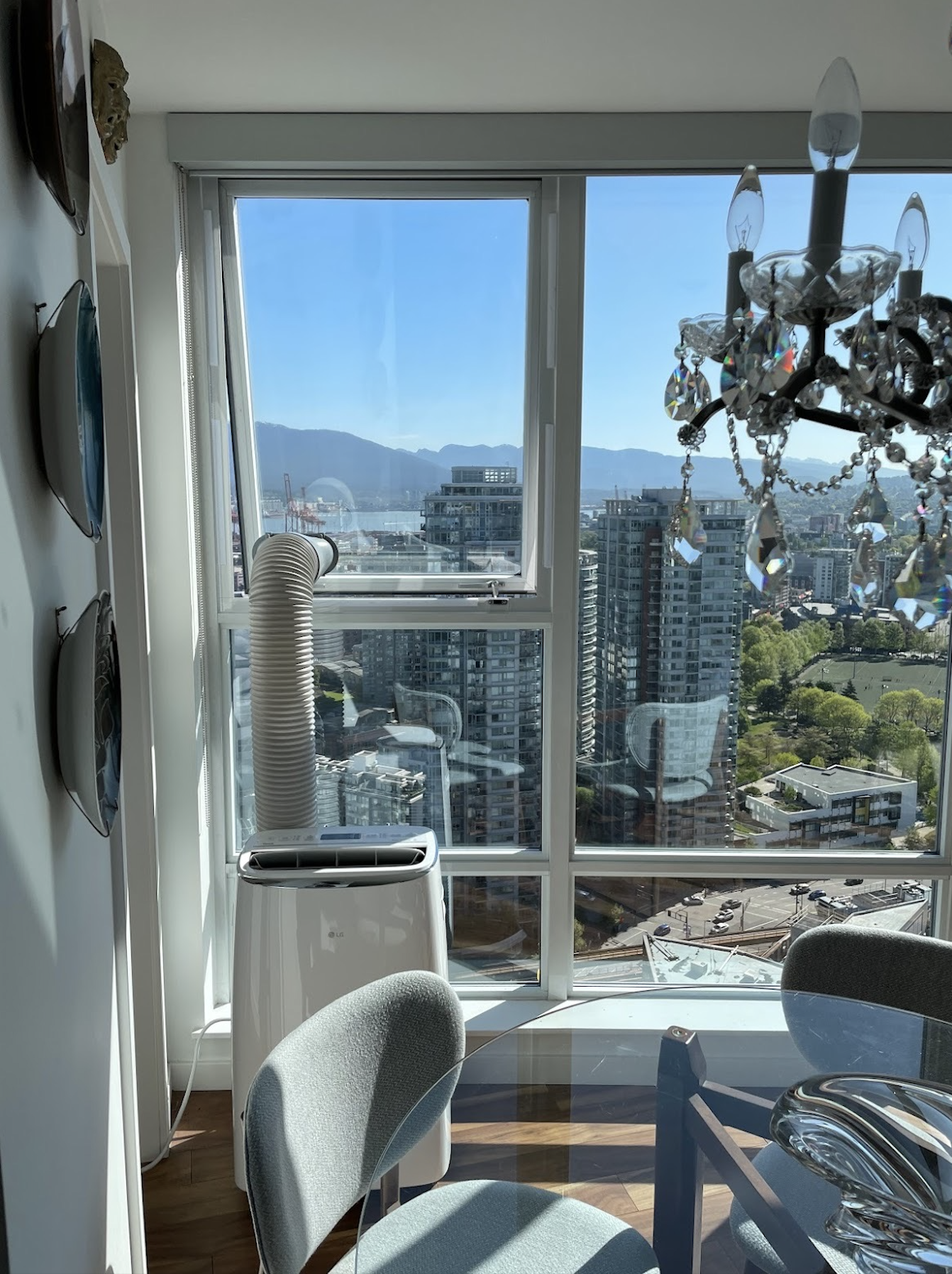 Plexiglass Window Insert for Portable AC Vancouver.png