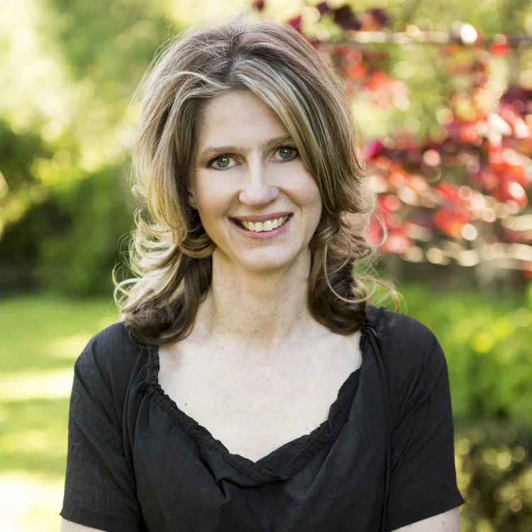 Natalie+Flynn+author+photo+credit+Fiona+Tomlinson+.jpg