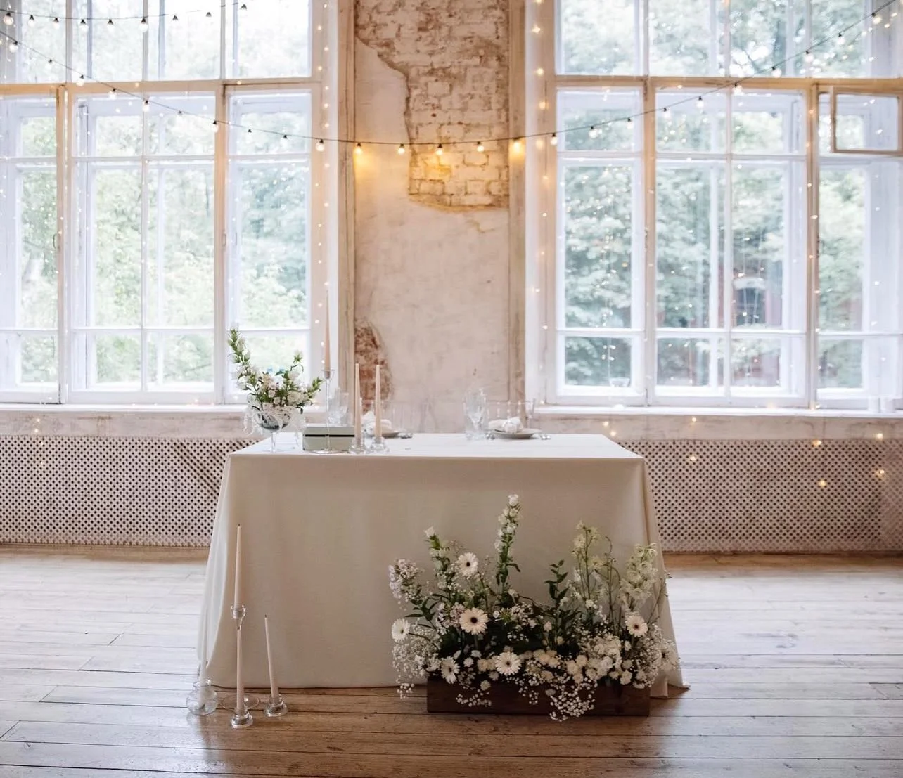 Sweetheart Table, candles