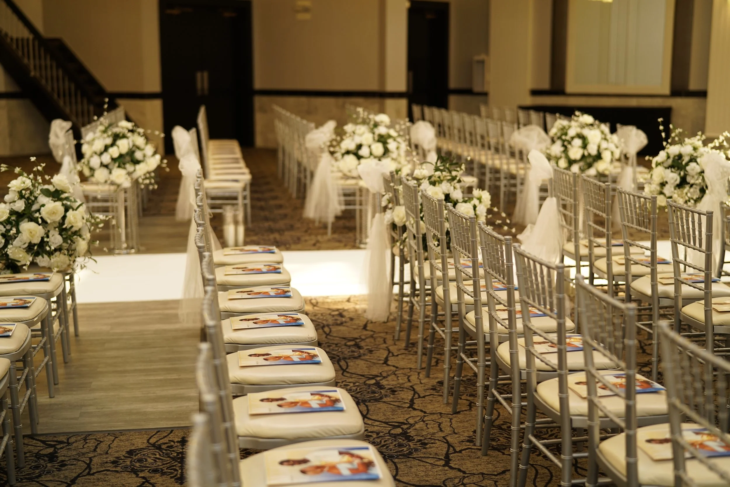Wedding Experience, White roses, Aisle runners, Aisle florals