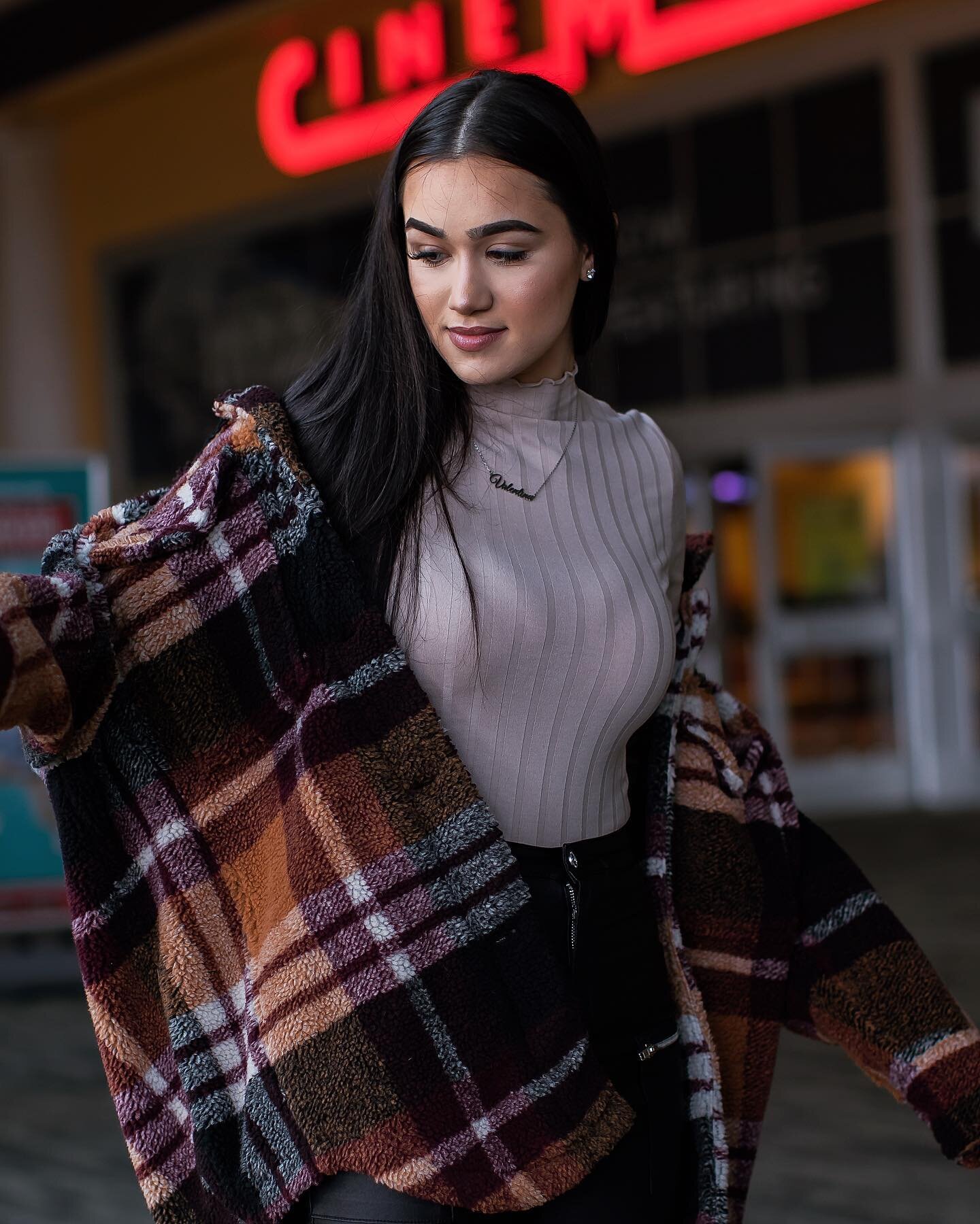 &quot;Those who have more are not happy, those who enjoy what they have are happy. Never forget that.&quot;
.
.
@vvxlentinx 
@eddimofficial 
.
.
.
#photobuenosaires #portraitgasm #portraitamazing #portraitdreamers #portraitpower #portraitheart #portr