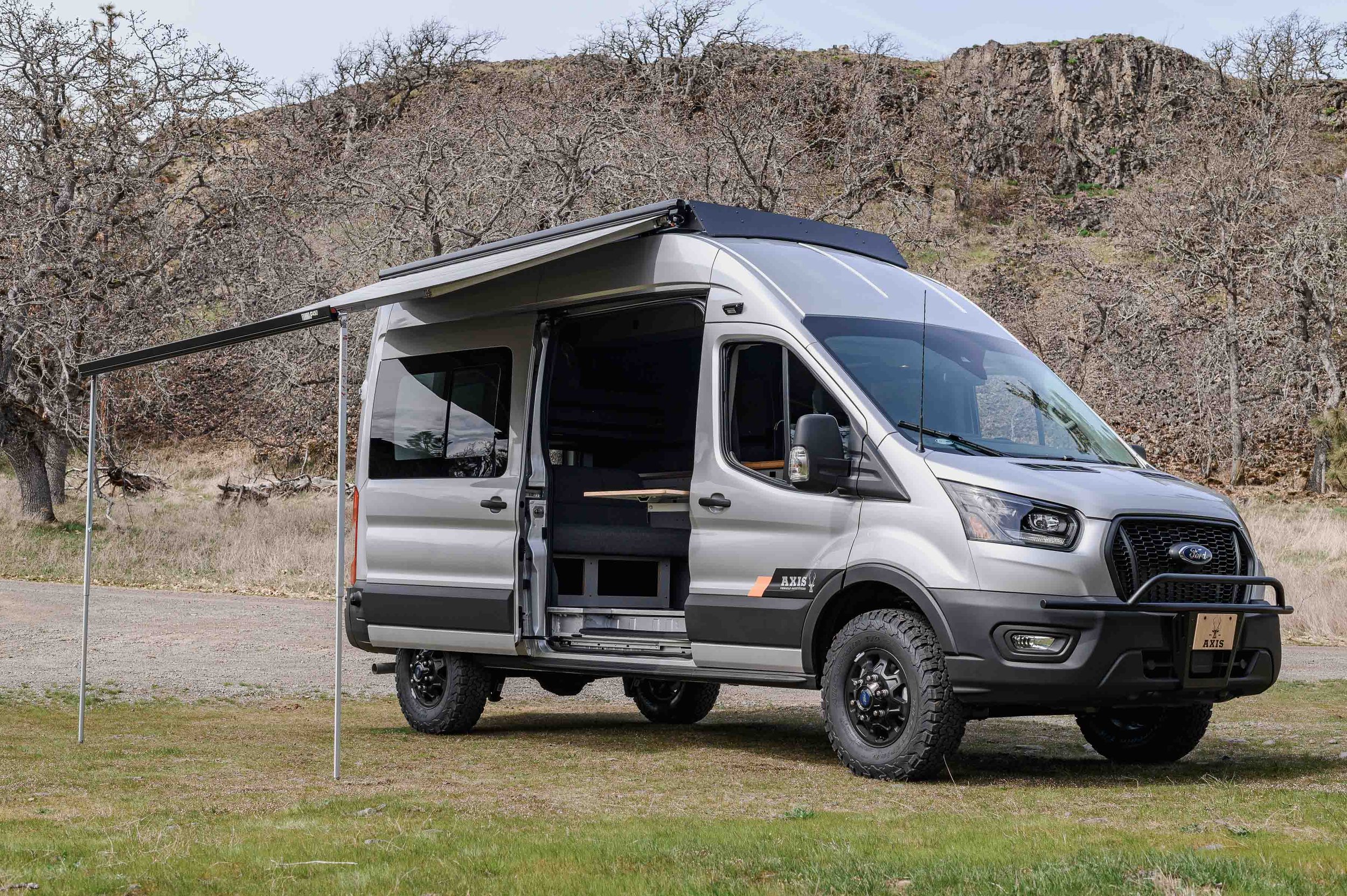 axis-vehicles-outfitters_ford-transit_230405_LR-78.jpg