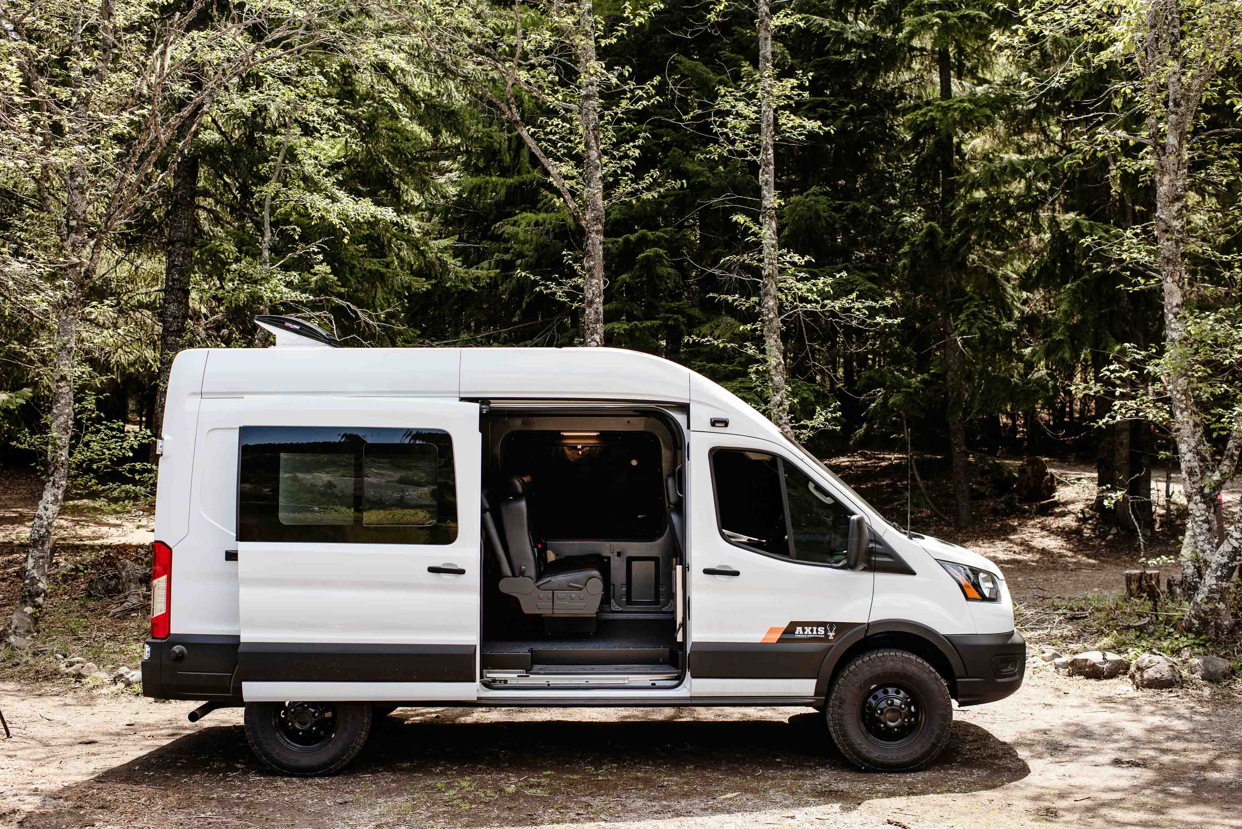 axis-vehicles-outfitters_ford-transit_230525_LR-77.jpg