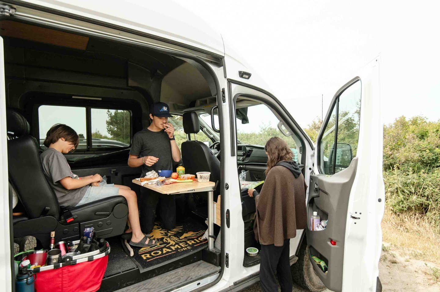Axis vans offer 5 seat belts, 2 beds, superior comfort, and the kind of reliability that outdoor enthusiasts swear by. Because every family deserves the freedom to explore whenever the adventure calls.
 🚐✨ #FamilyAdventures #EverydayExploration #Axi