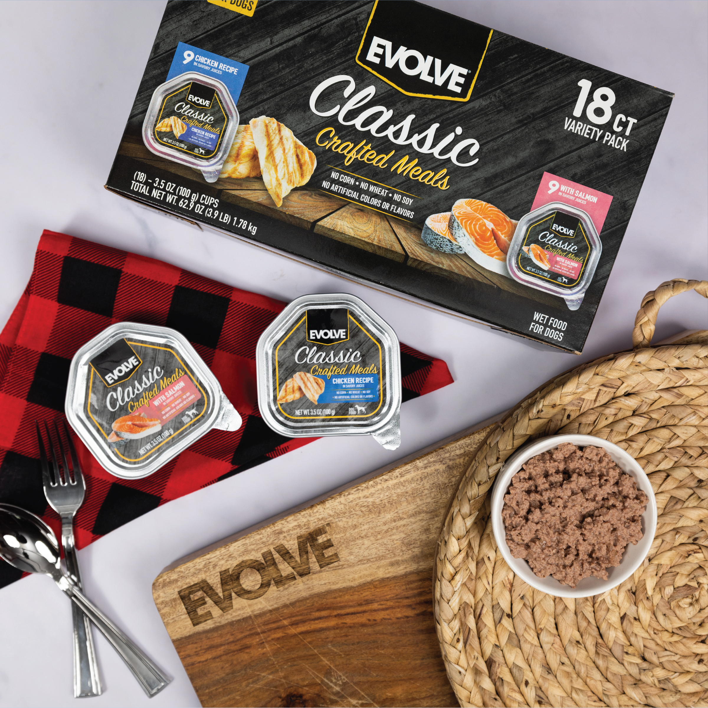 Evolve_Dog_Classic_CraftedMeals_18ctVarietyPack_ChickenSalmon_Layout-08.png