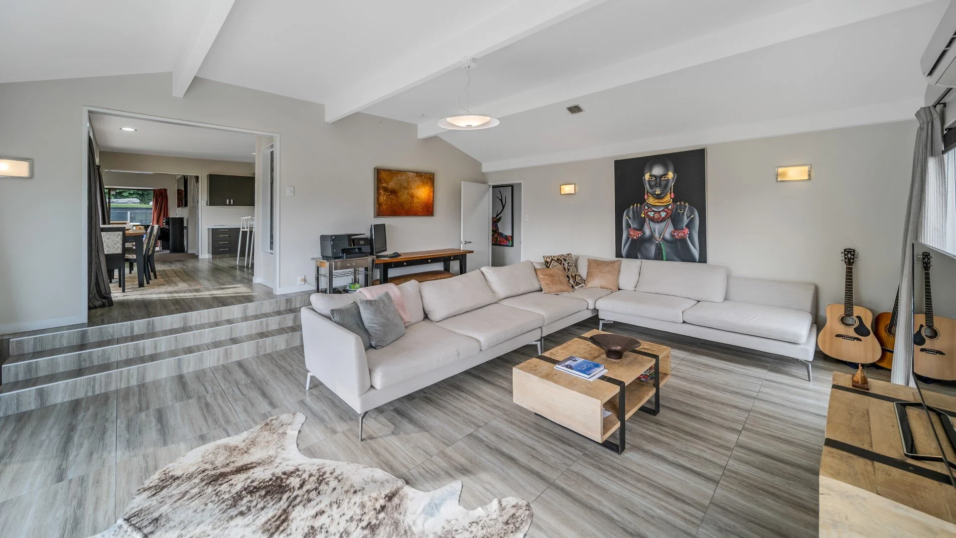 2 Cannon Hill Living.jpg