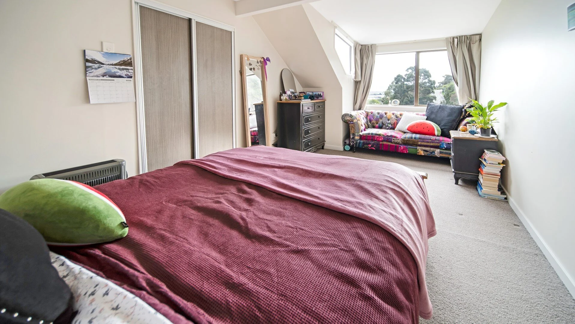 Bed Bath6 (Large).jpg