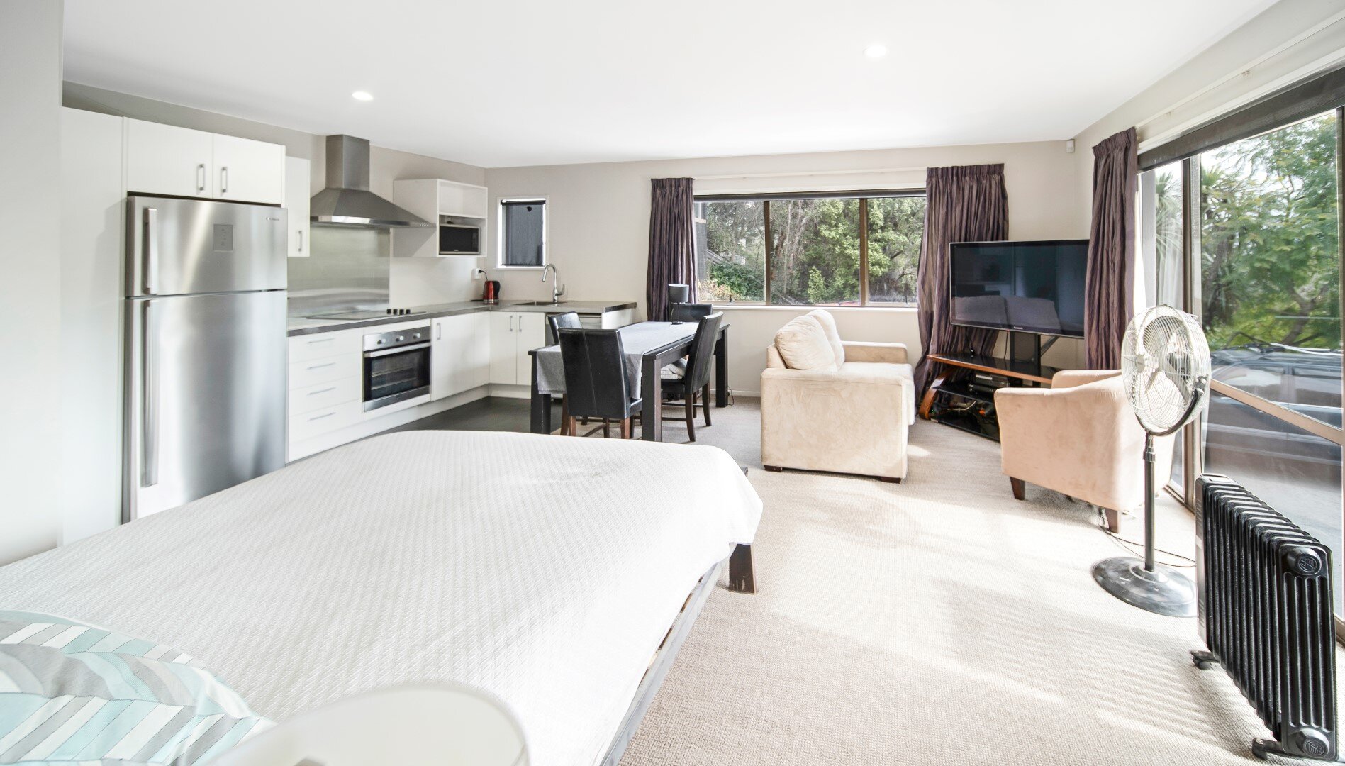 Bed Bath14 (Large).jpg