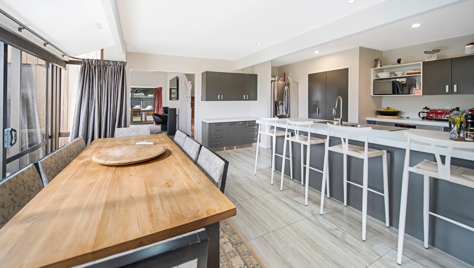 Living11 (Large).jpg