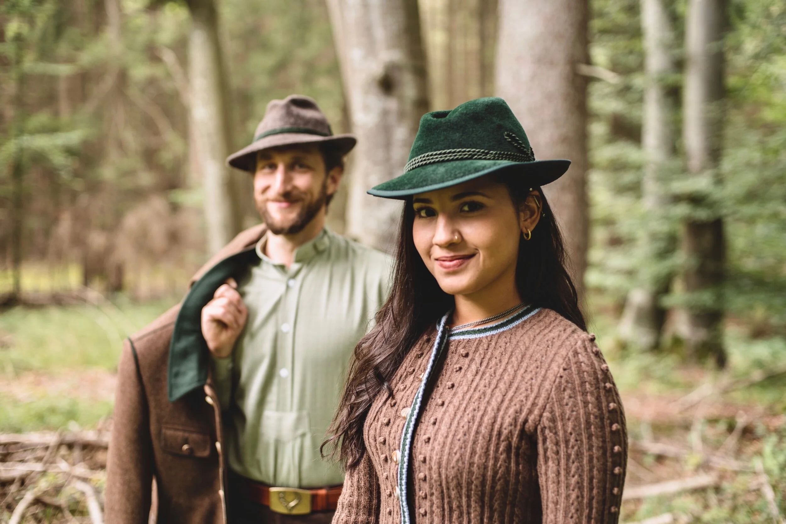 Strickjacke mit Zopfmuster