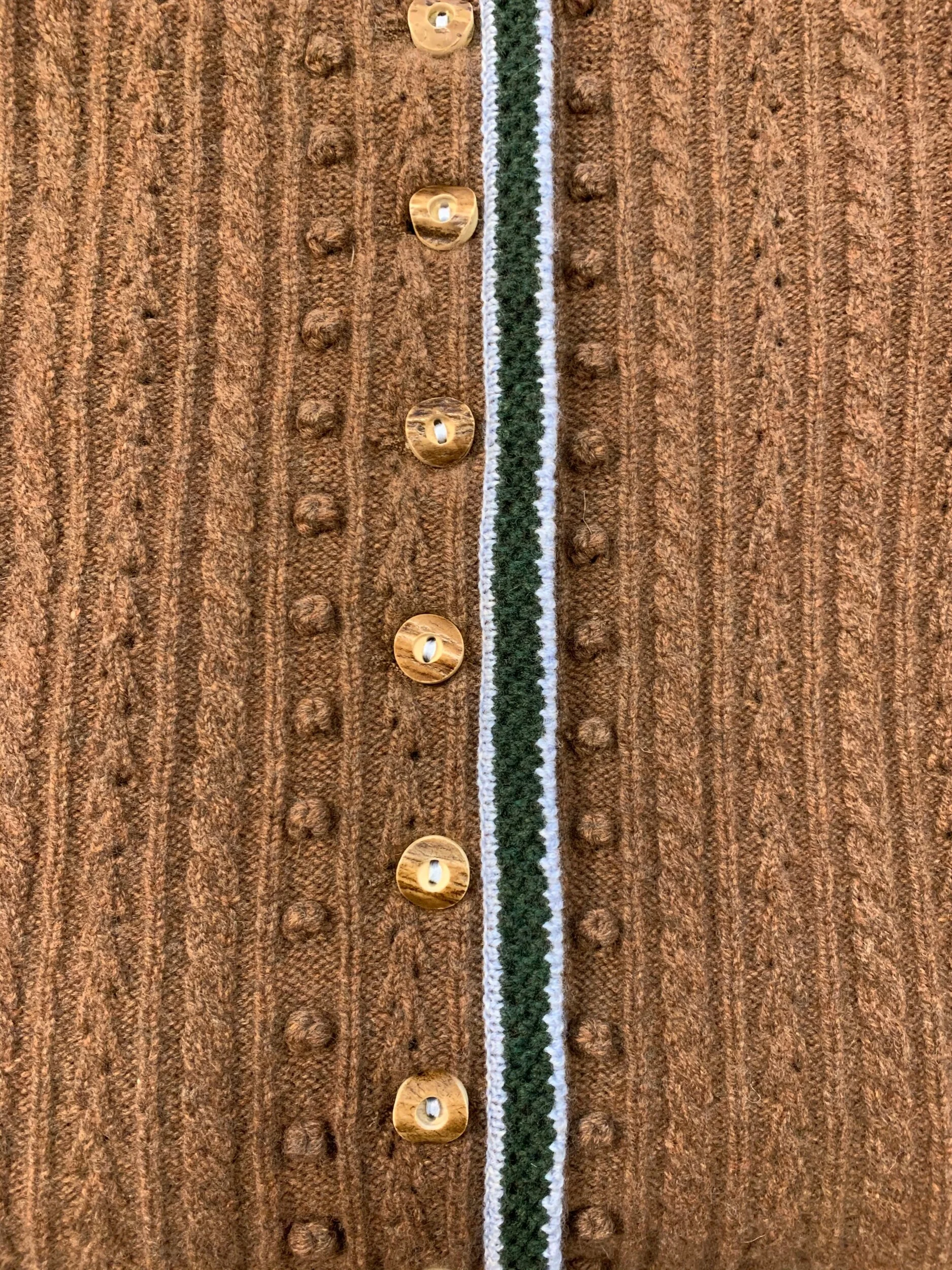 64E72A31-8AD9-4C65-875F-F791020A1963