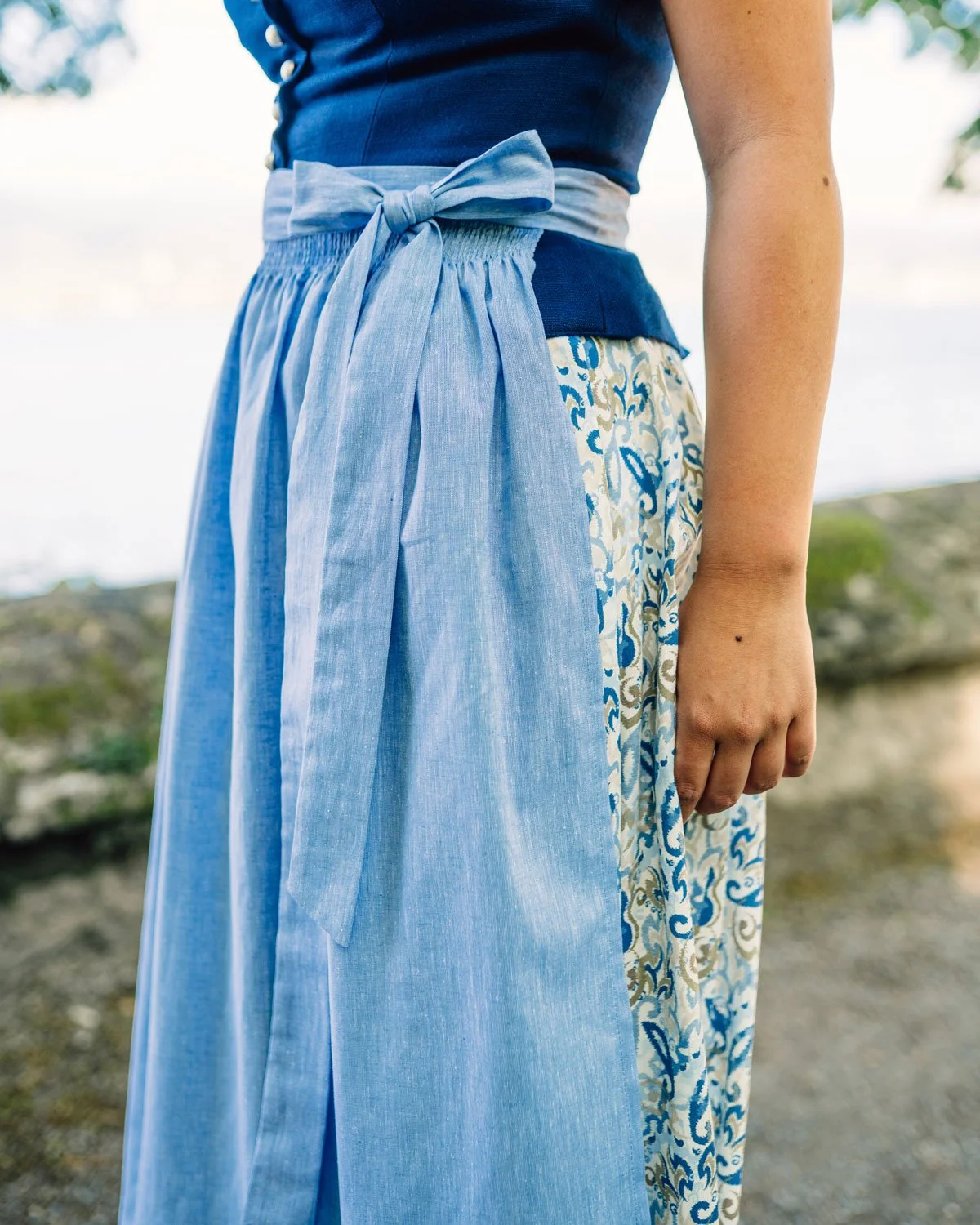 Dirndlschürze blau